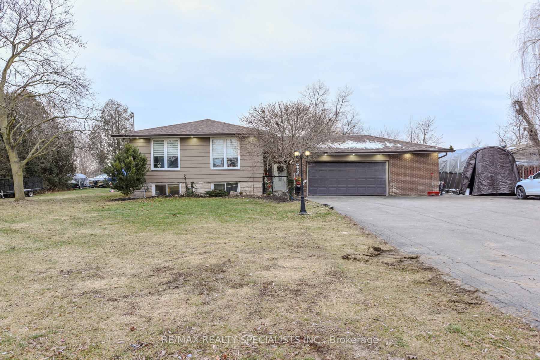 8136 Hornby Road