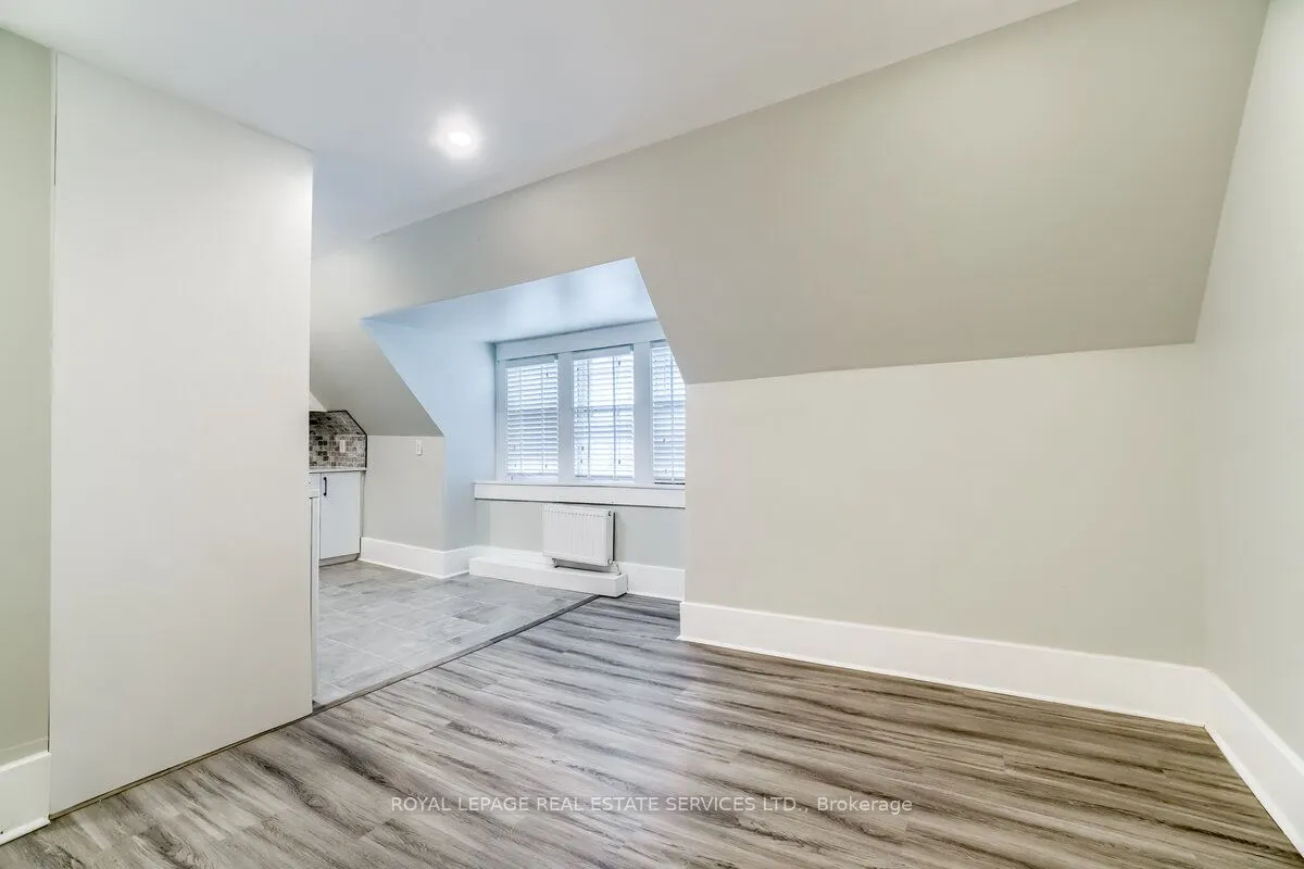31 Tyndall Avenue
