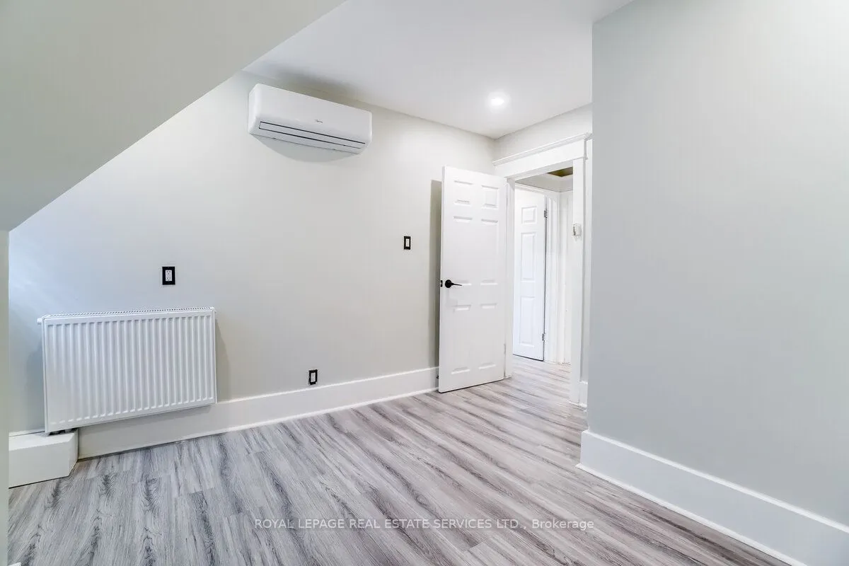 31 Tyndall Avenue