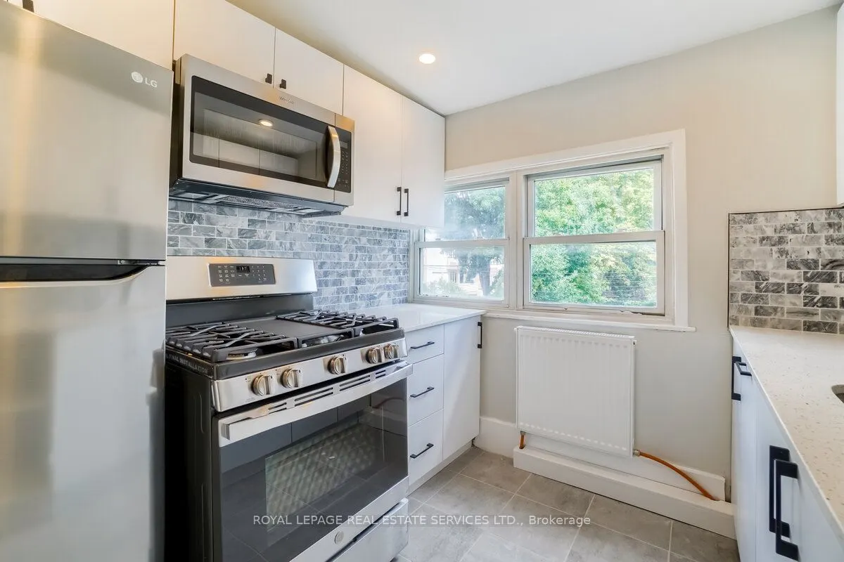 31 Tyndall Avenue