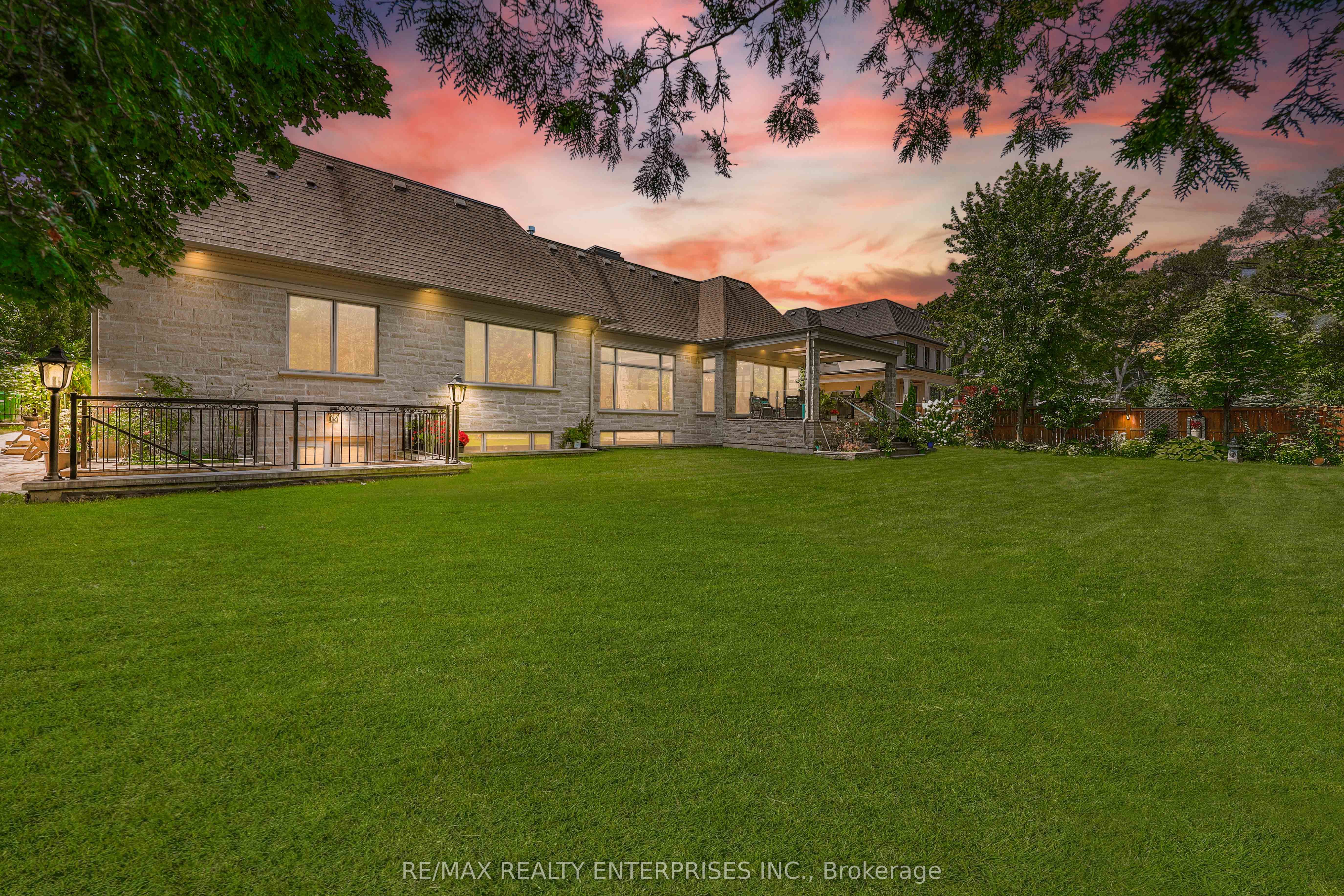 1511 Broadmoor Avenue