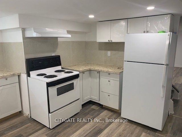 542 guelph Street, ##B