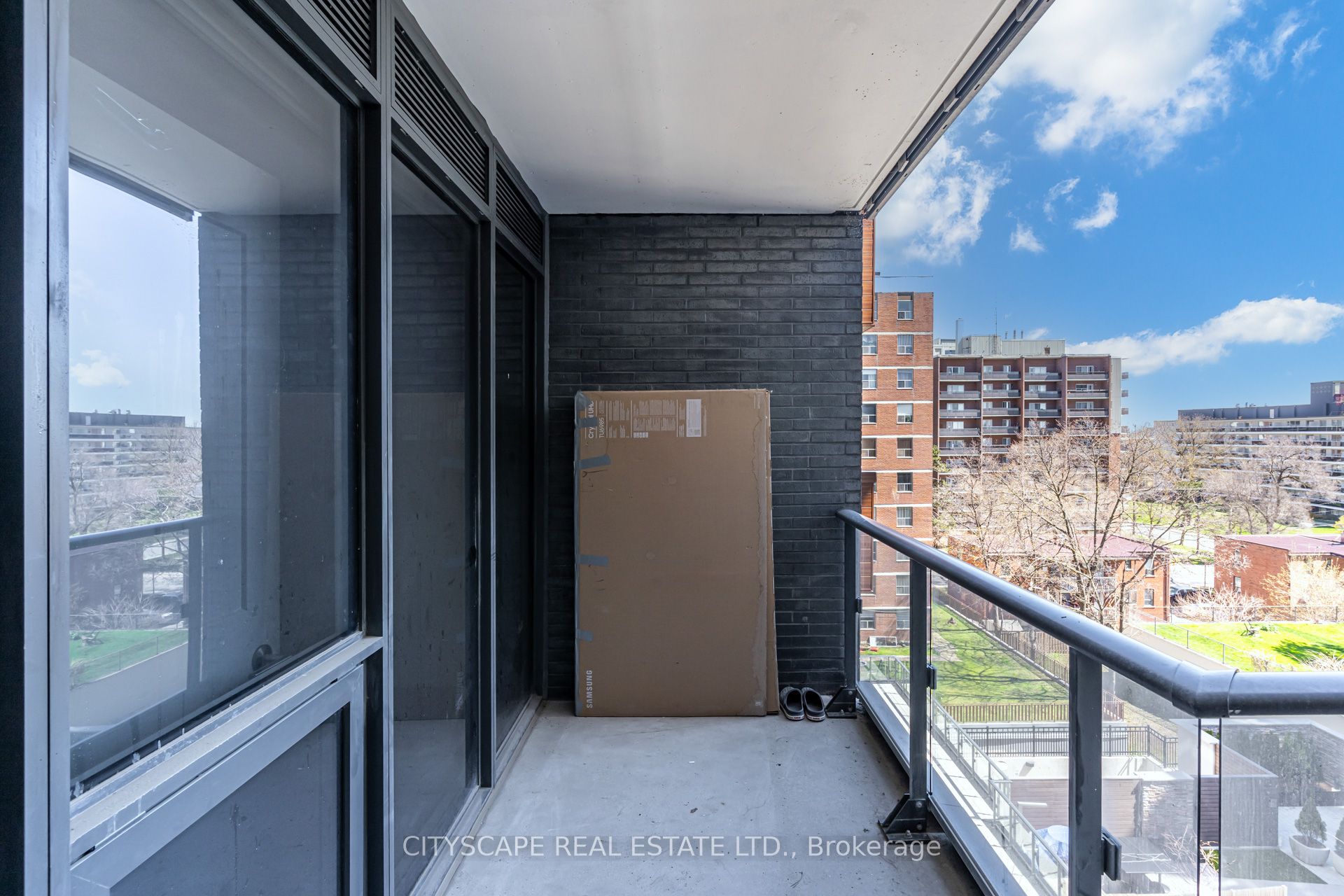 21 Park Street E #601