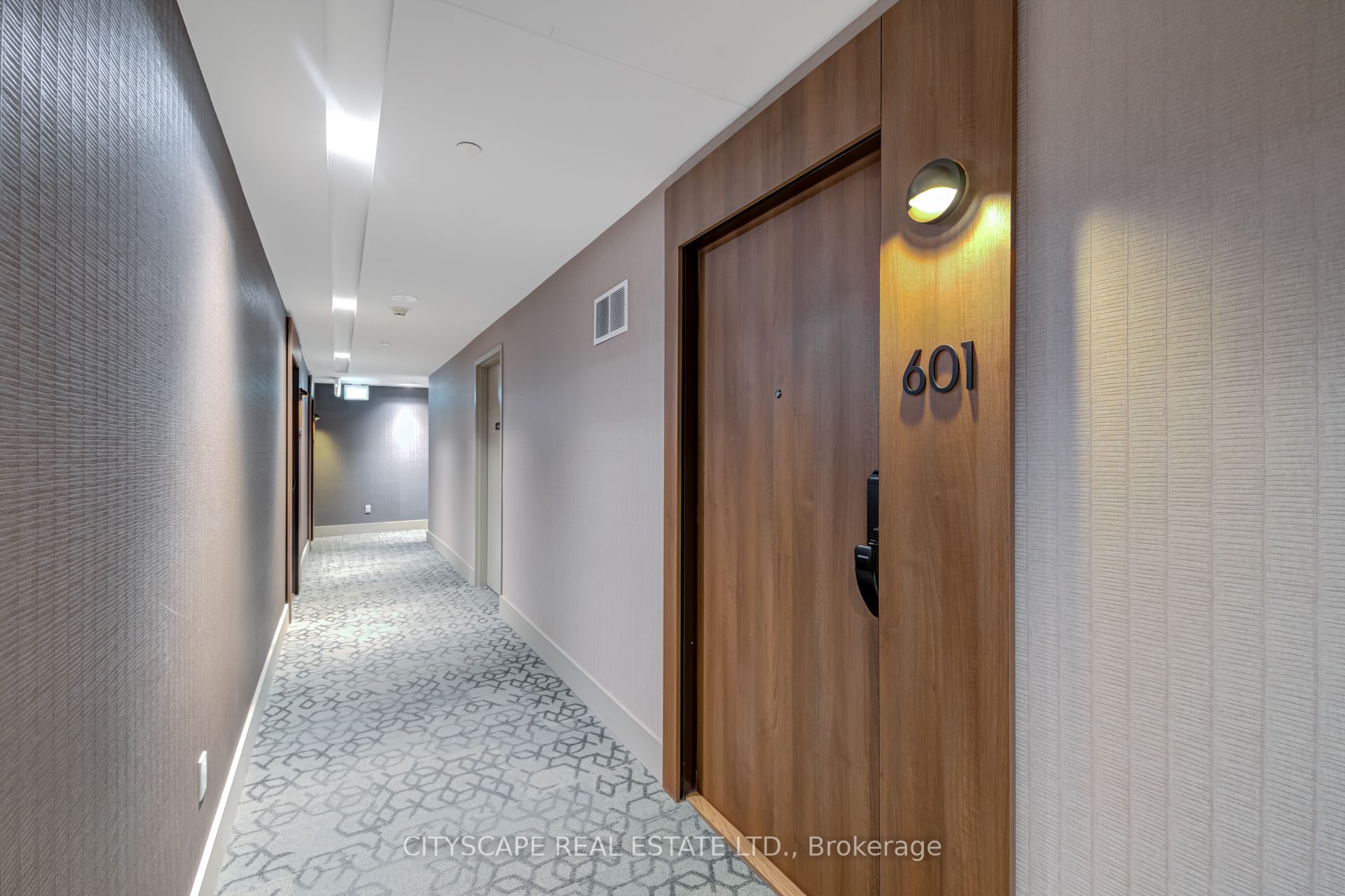 21 Park Street E #601