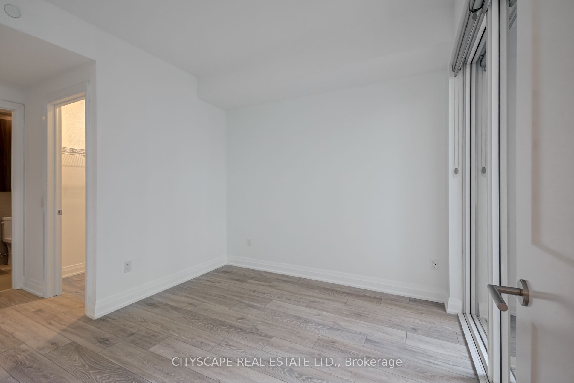 21 Park Street E #601