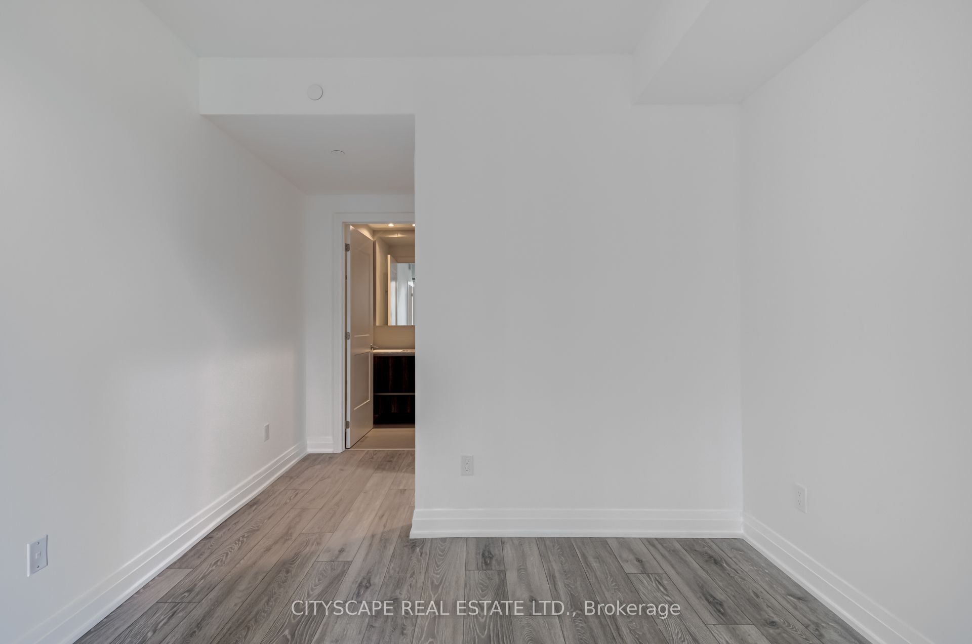 21 Park Street E #601