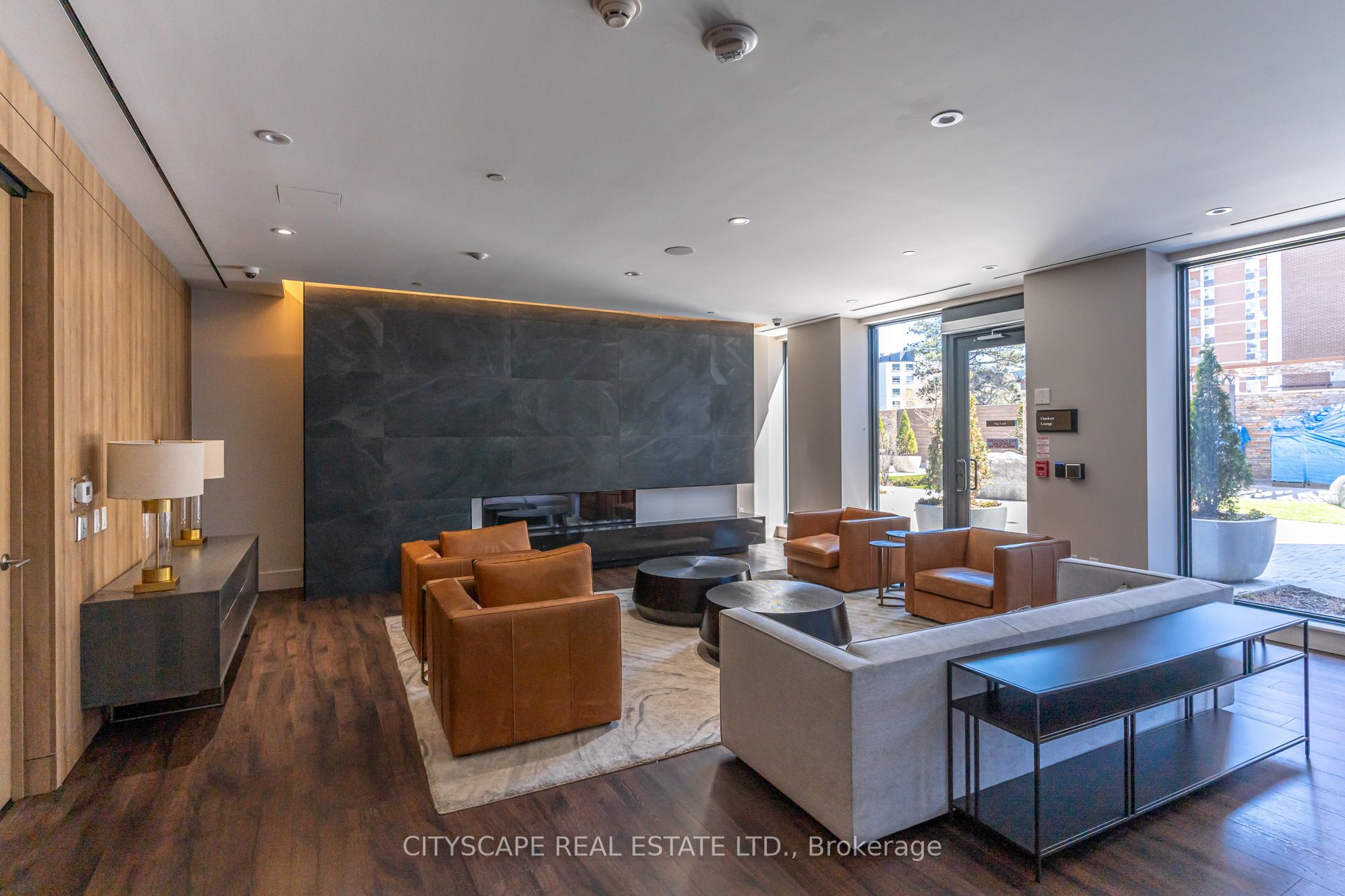 21 Park Street E #601