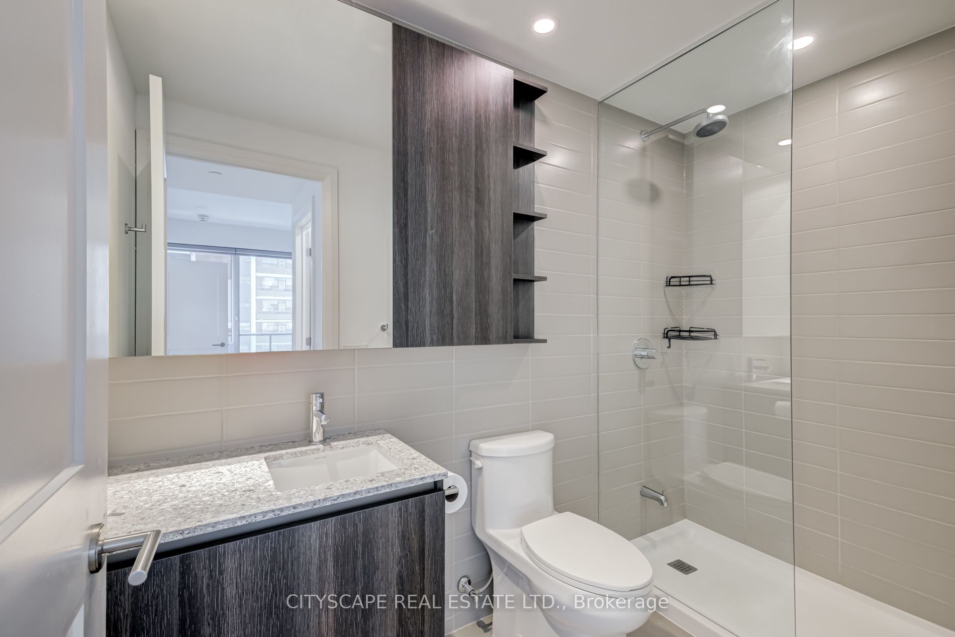 21 Park Street E #601