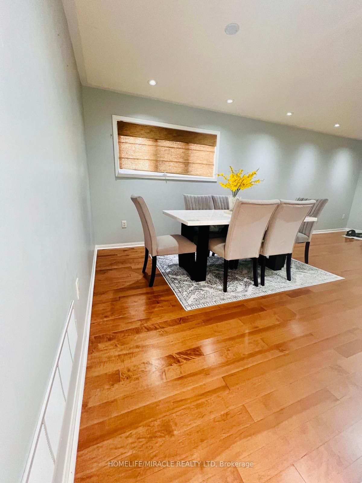 6 Mistybrook Crescent