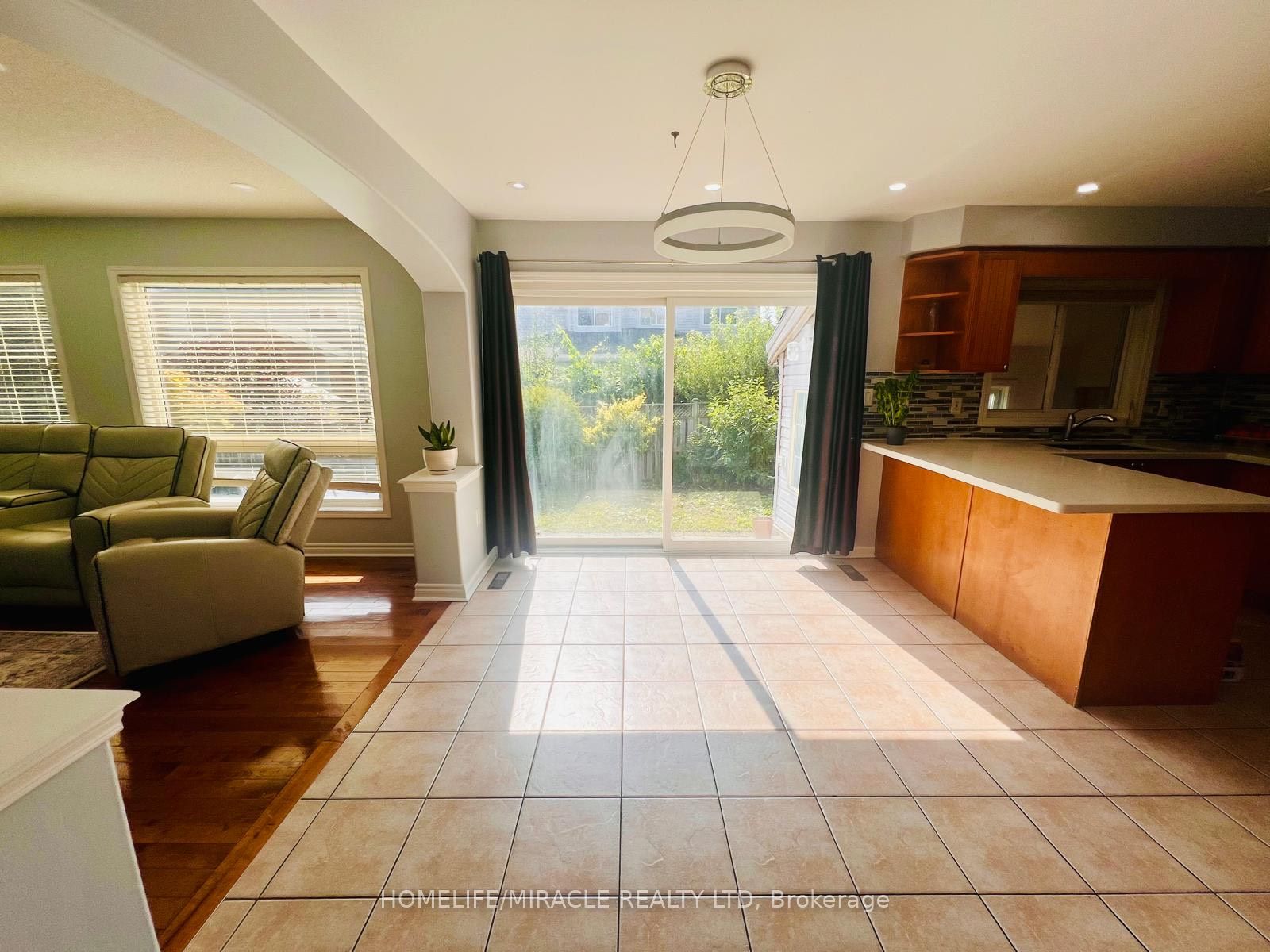 6 Mistybrook Crescent