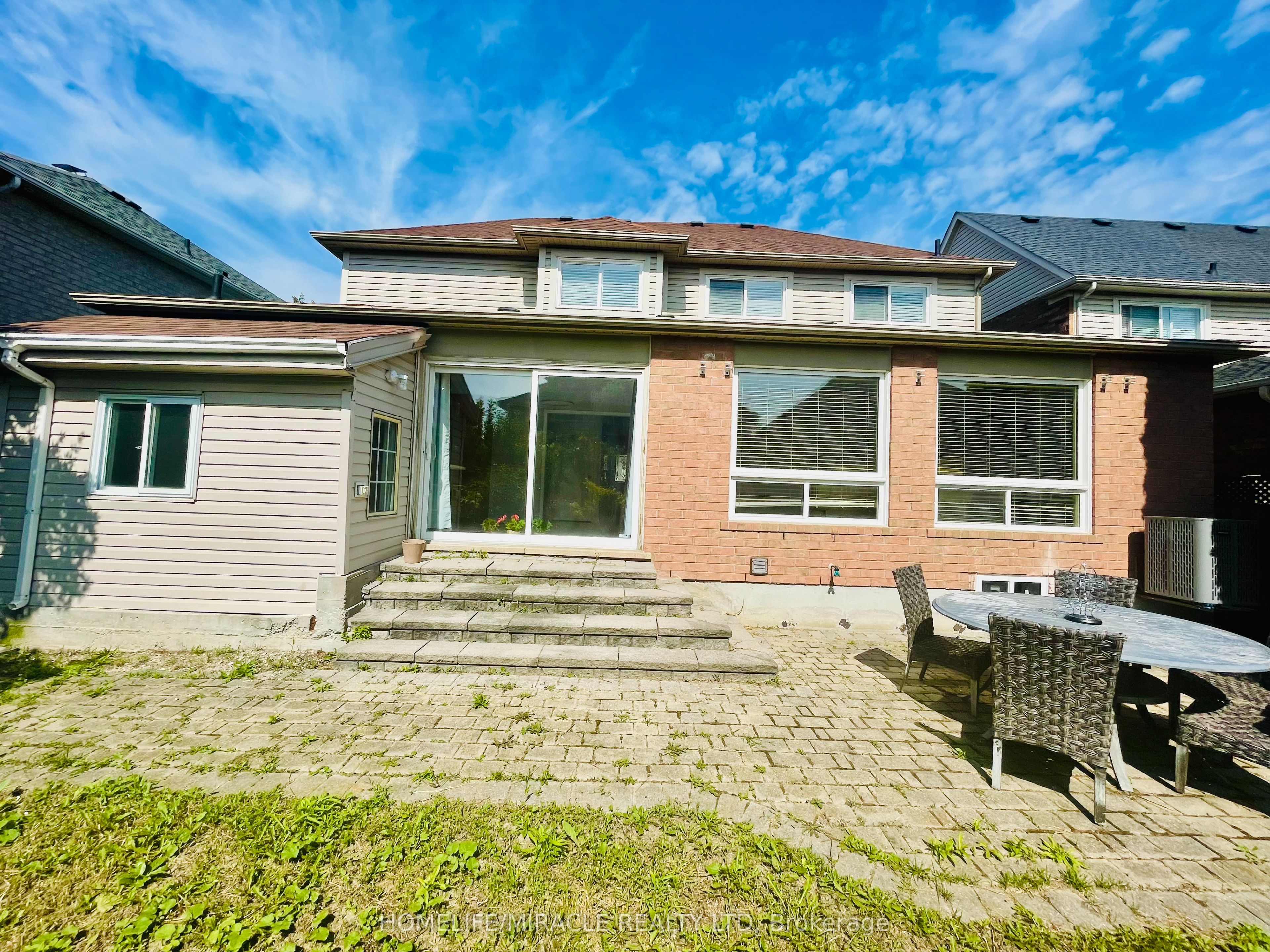 6 Mistybrook Crescent