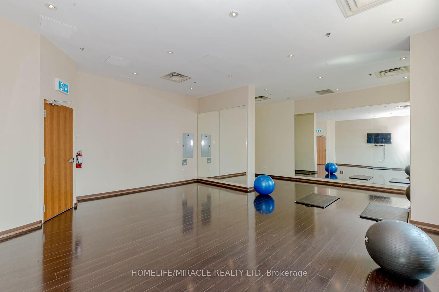 215 Queen Street E #1710