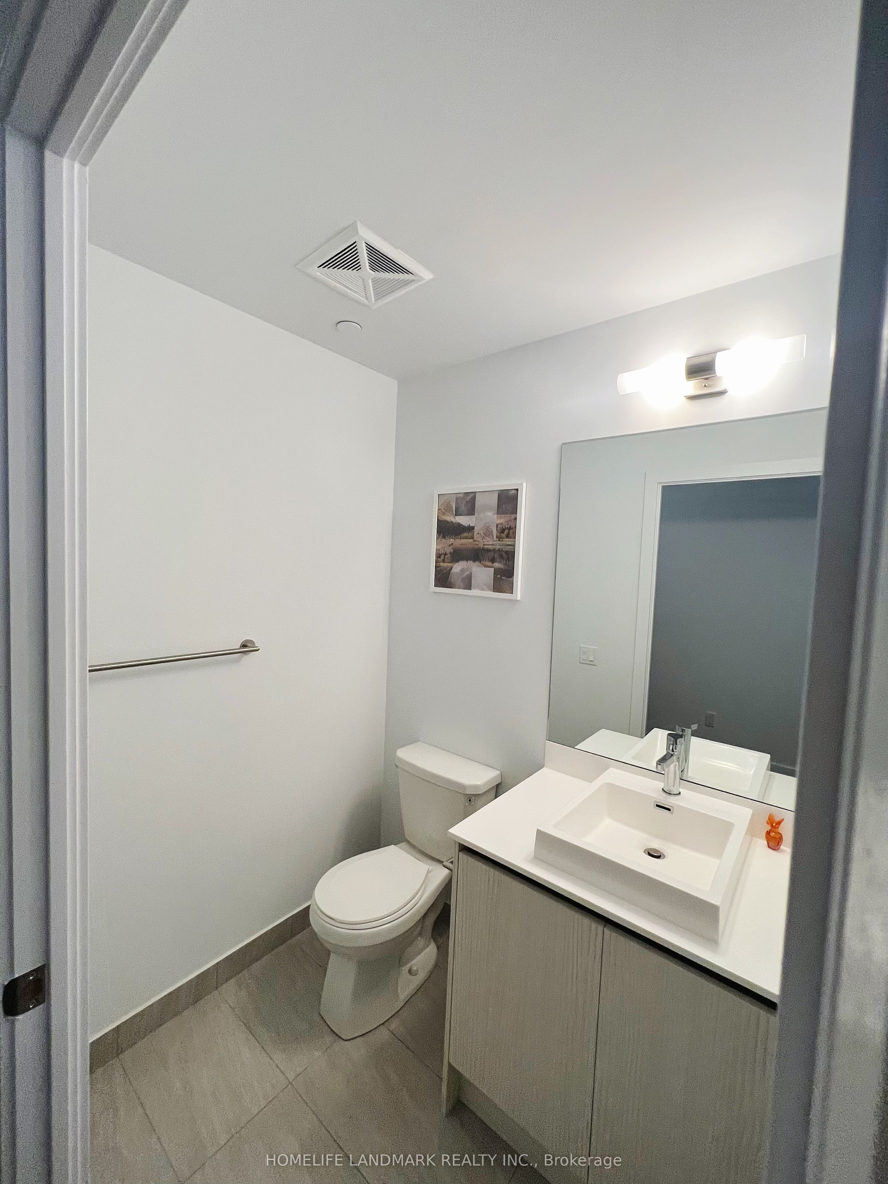 251 Manitoba Street #125