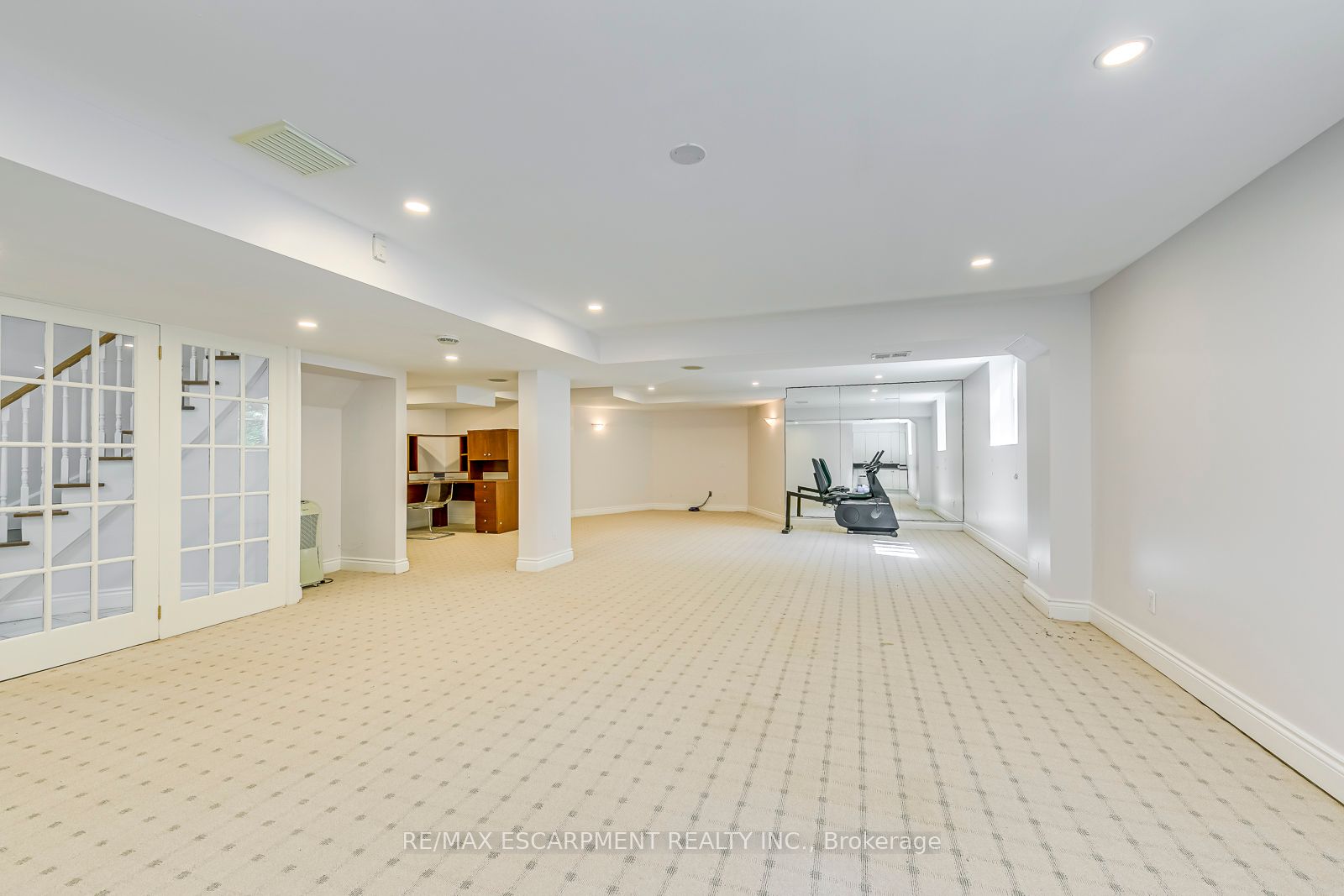 341 Acacia Court