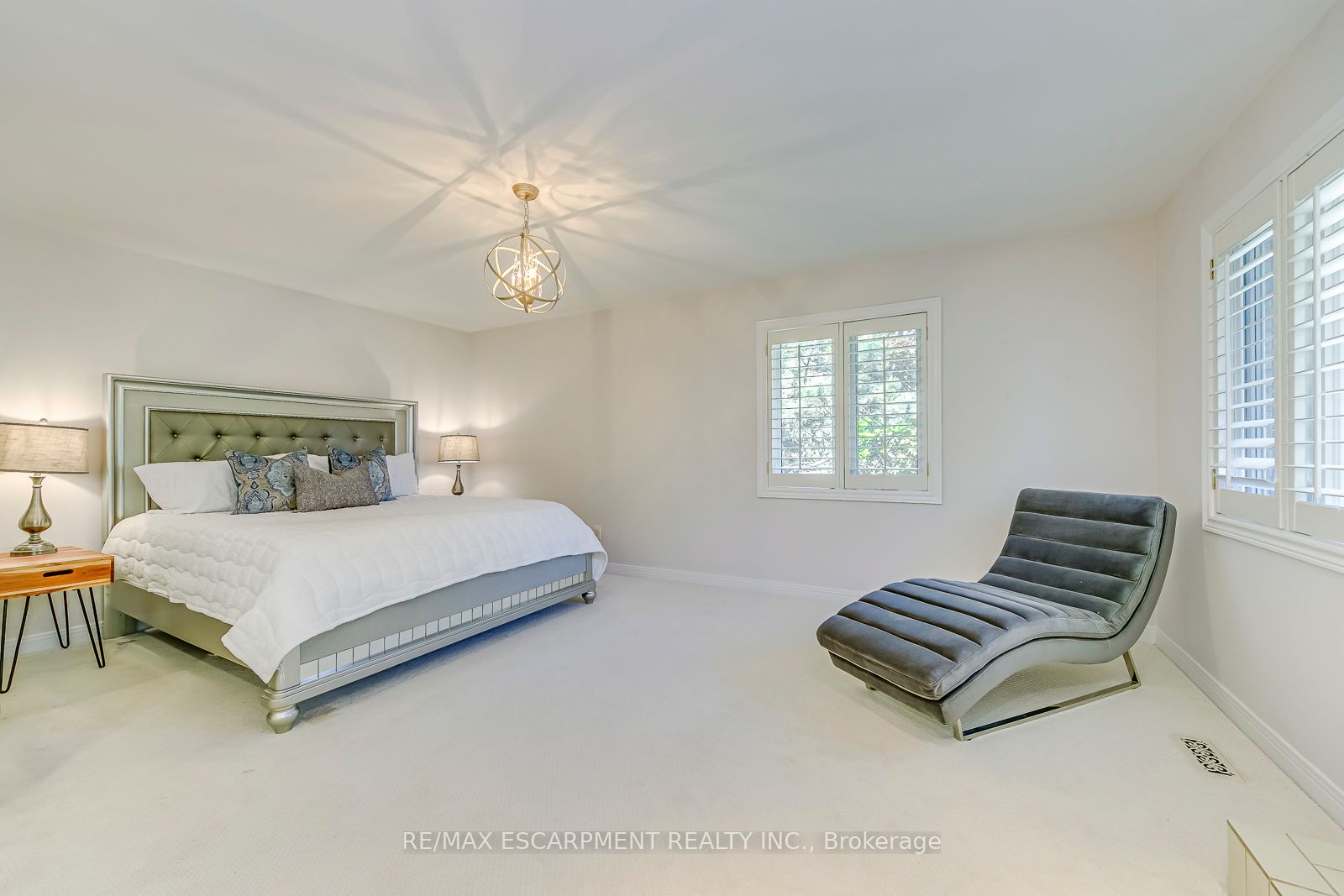 341 Acacia Court
