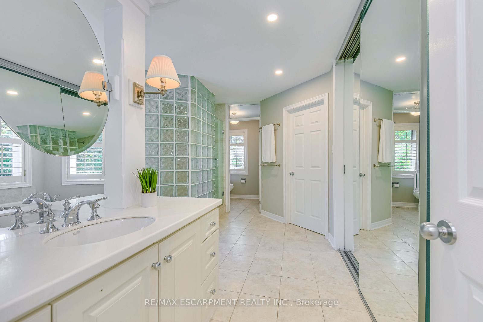 341 Acacia Court
