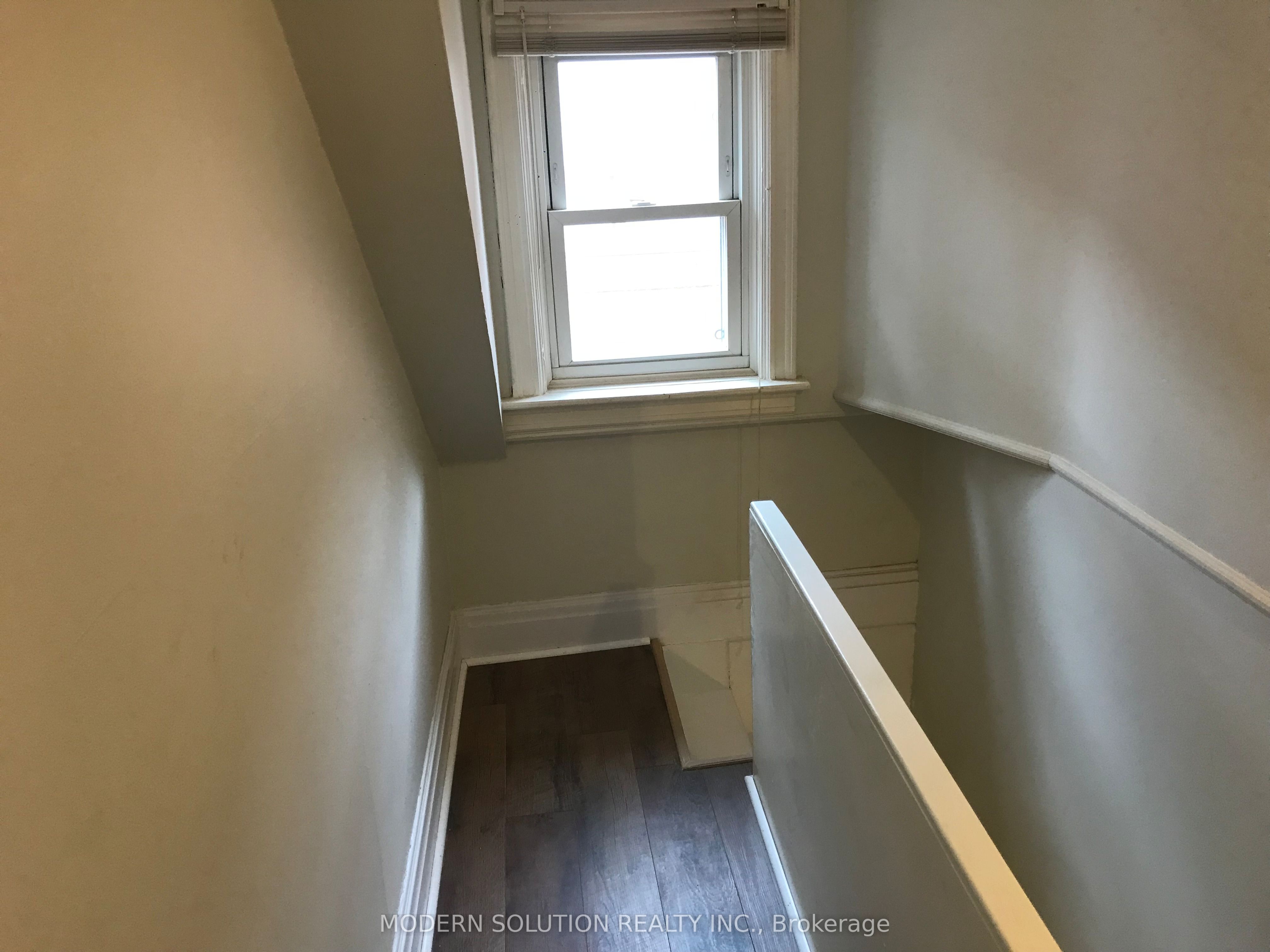 28 Forest Avenue