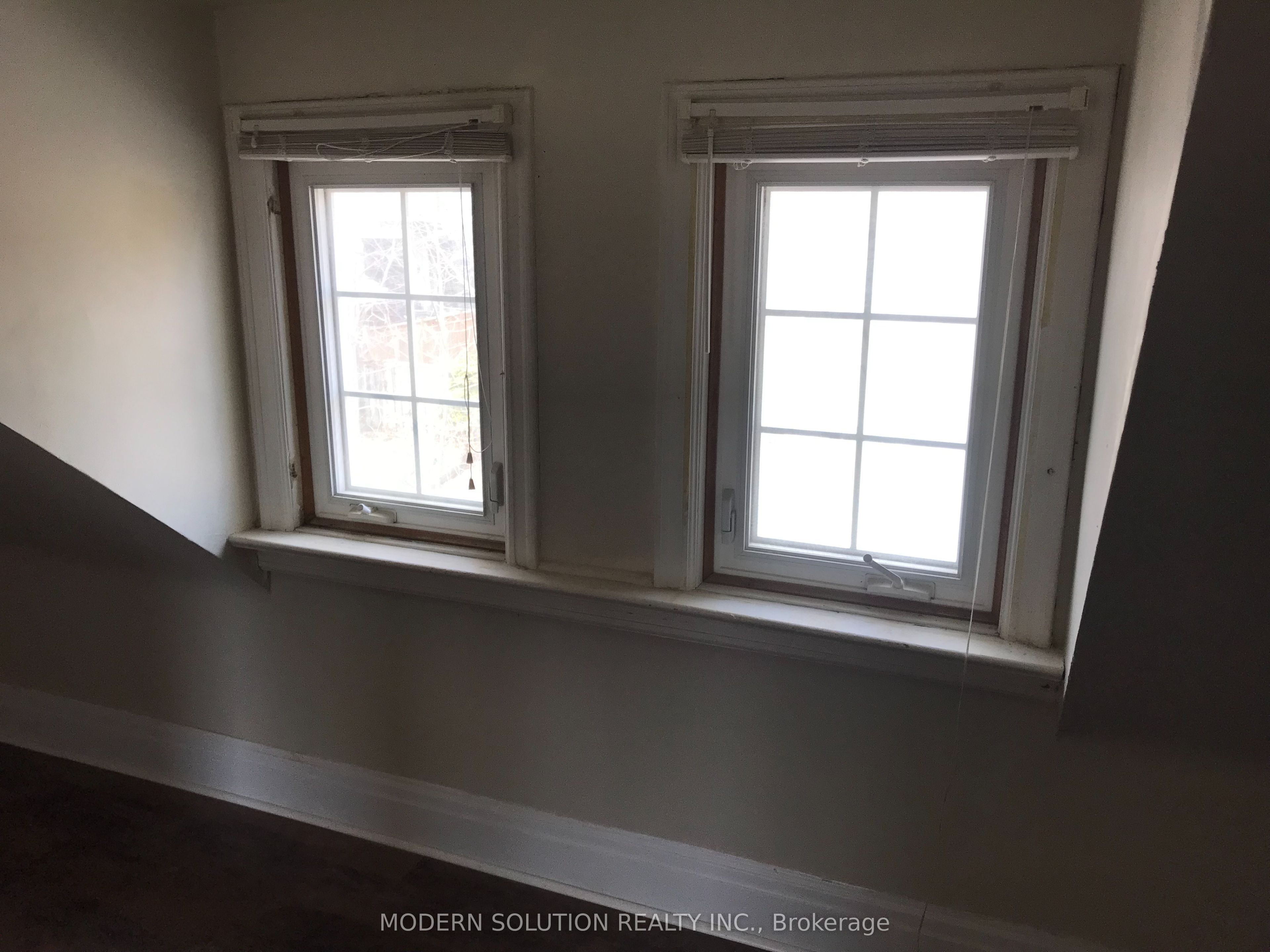 28 Forest Avenue