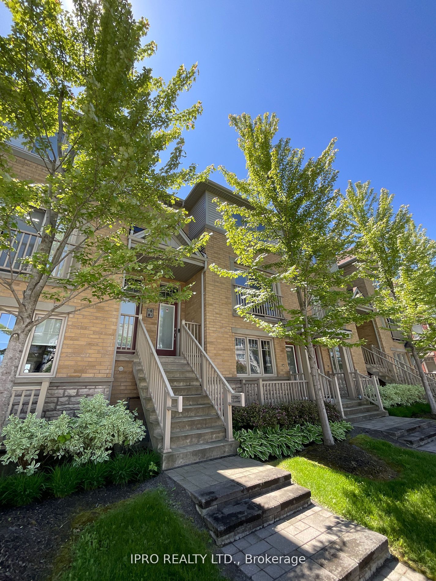 3070 Thomas Street #8