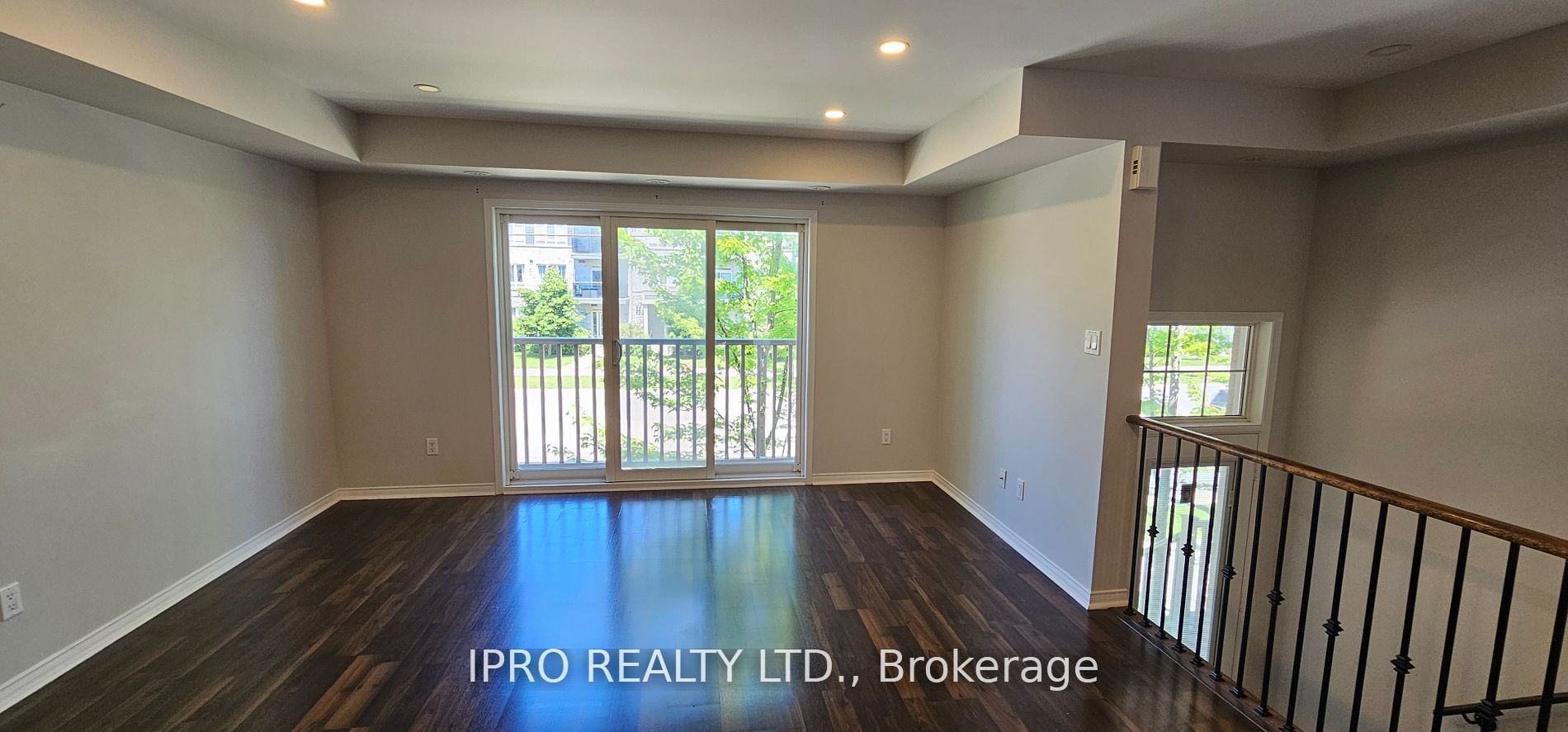 3070 Thomas Street #8