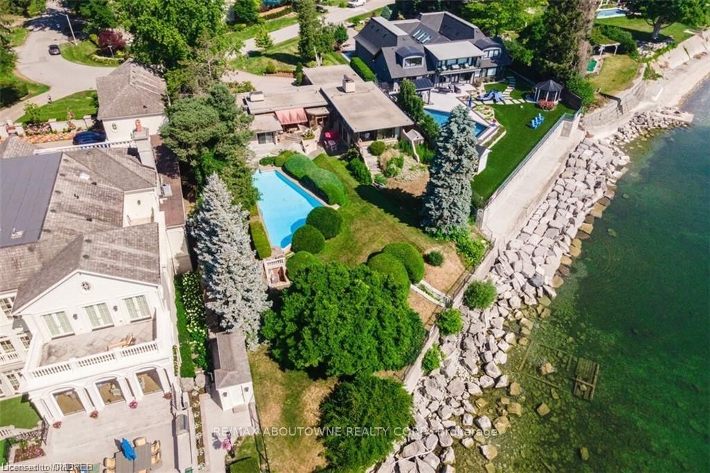 1044 Argyle Drive