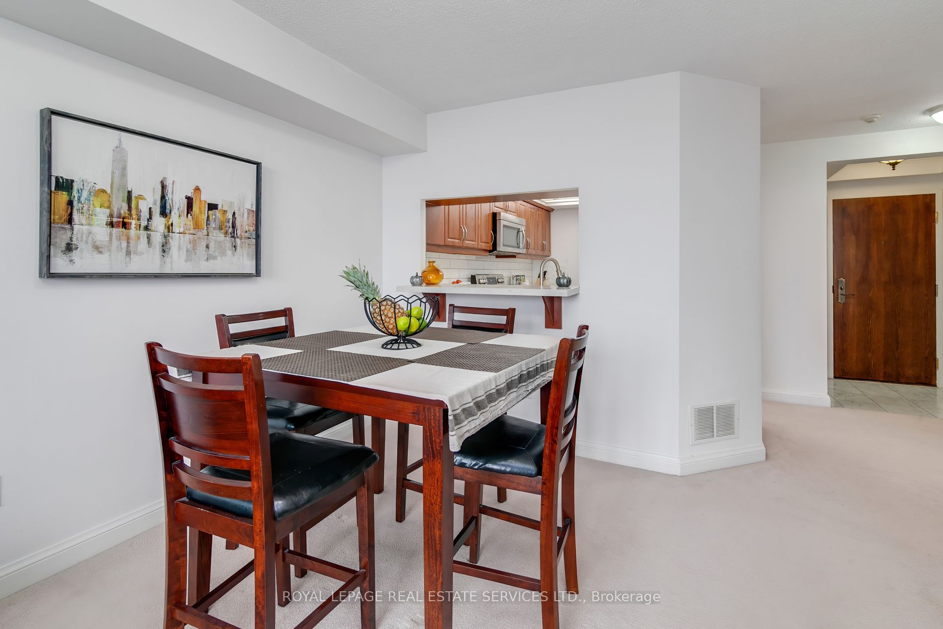 24 Hanover Road, #708
