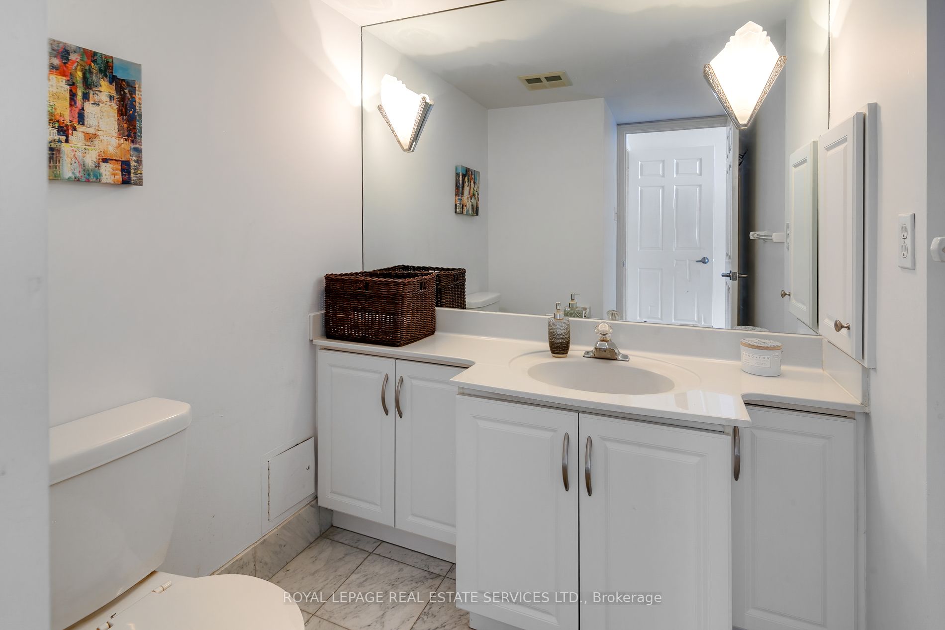 24 Hanover Road, #708