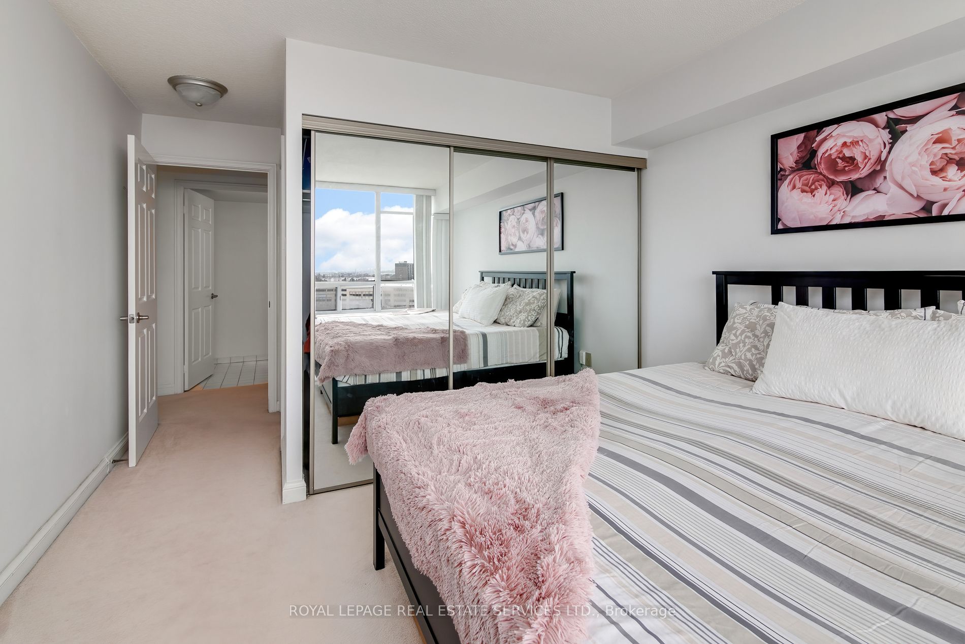 24 Hanover Road, #708