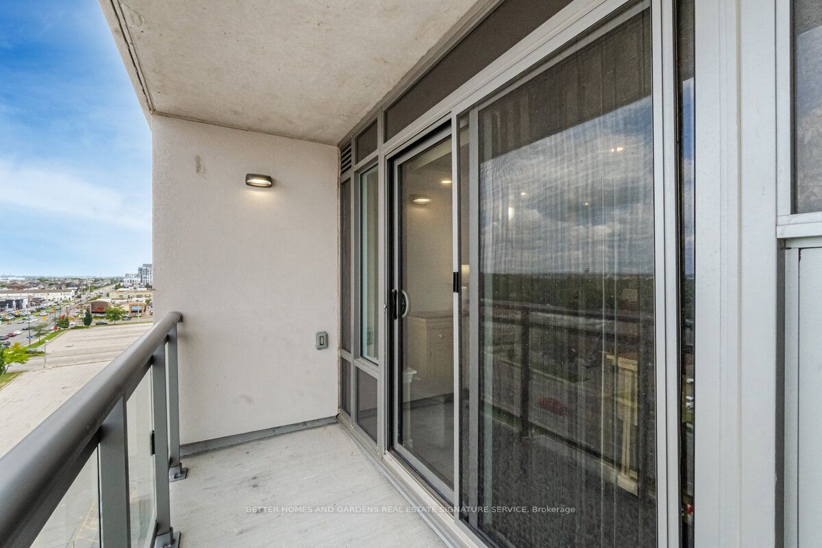 716 Main Street E #911