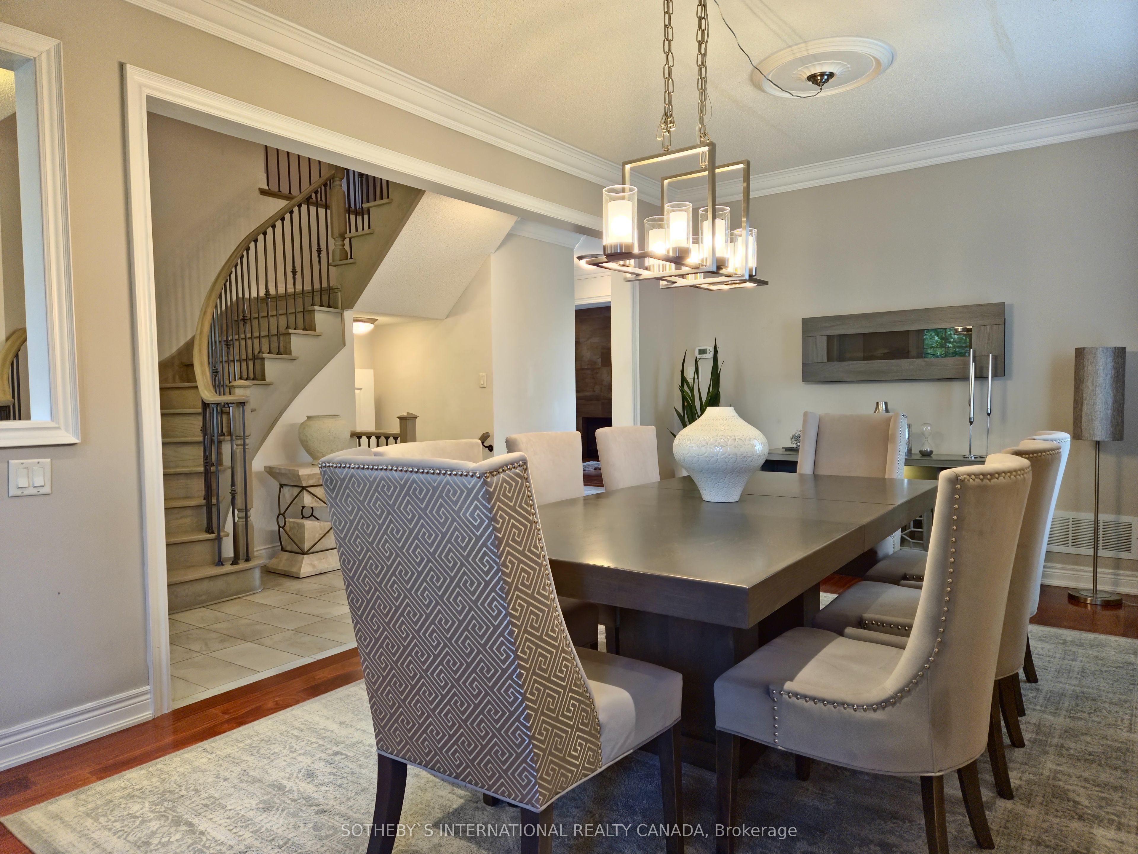 22 Prada Court