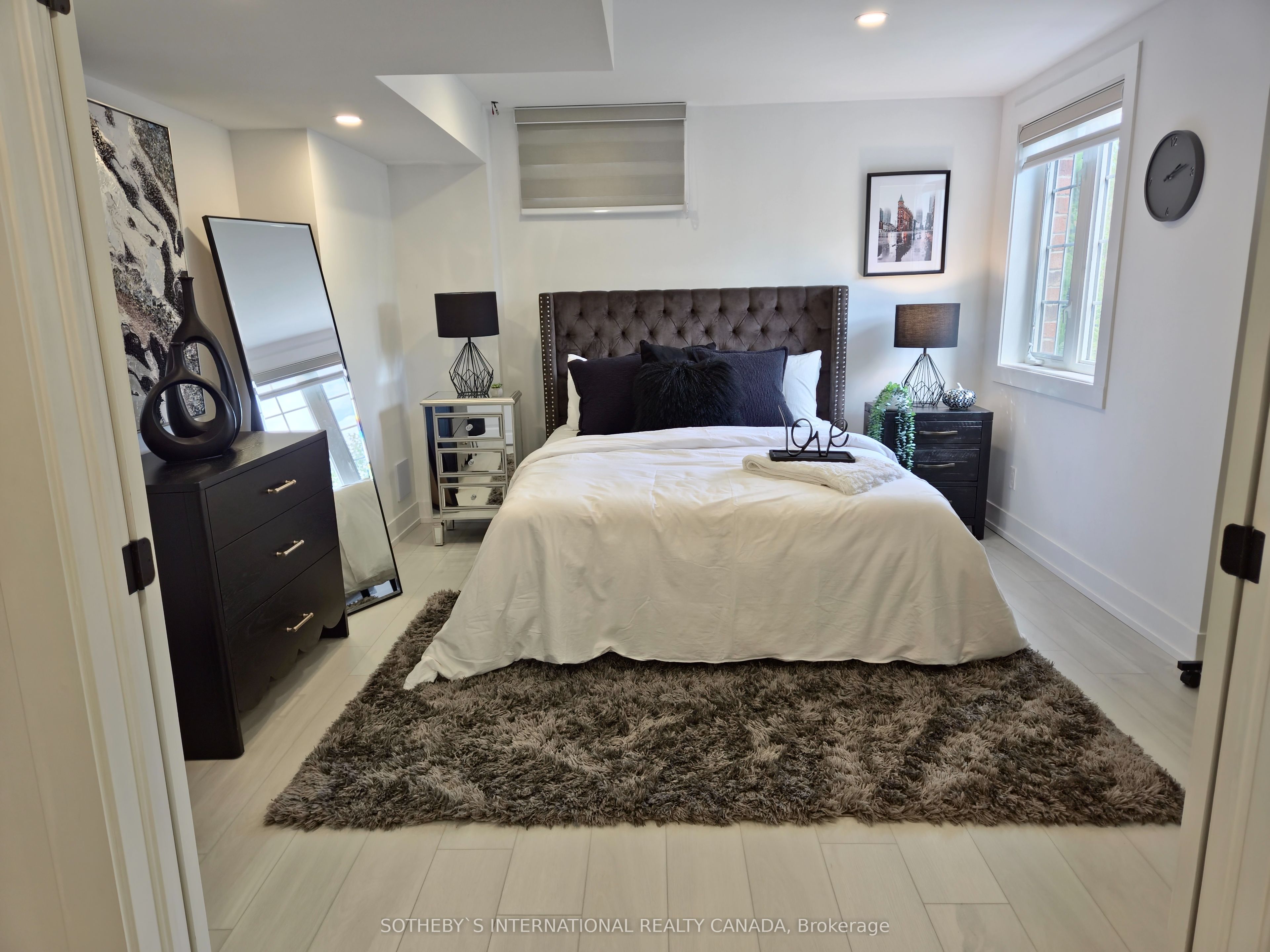 22 Prada Court