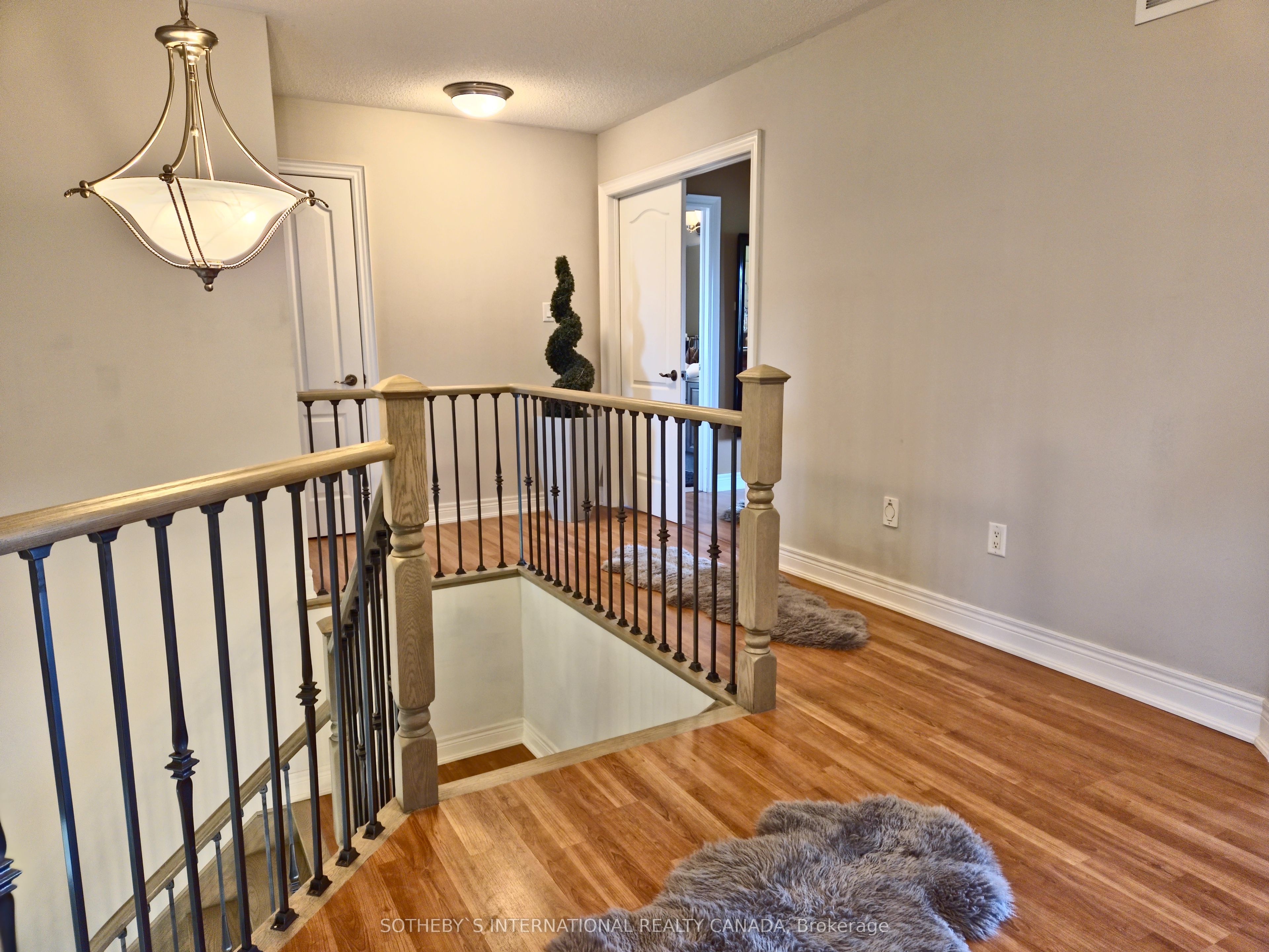 22 Prada Court