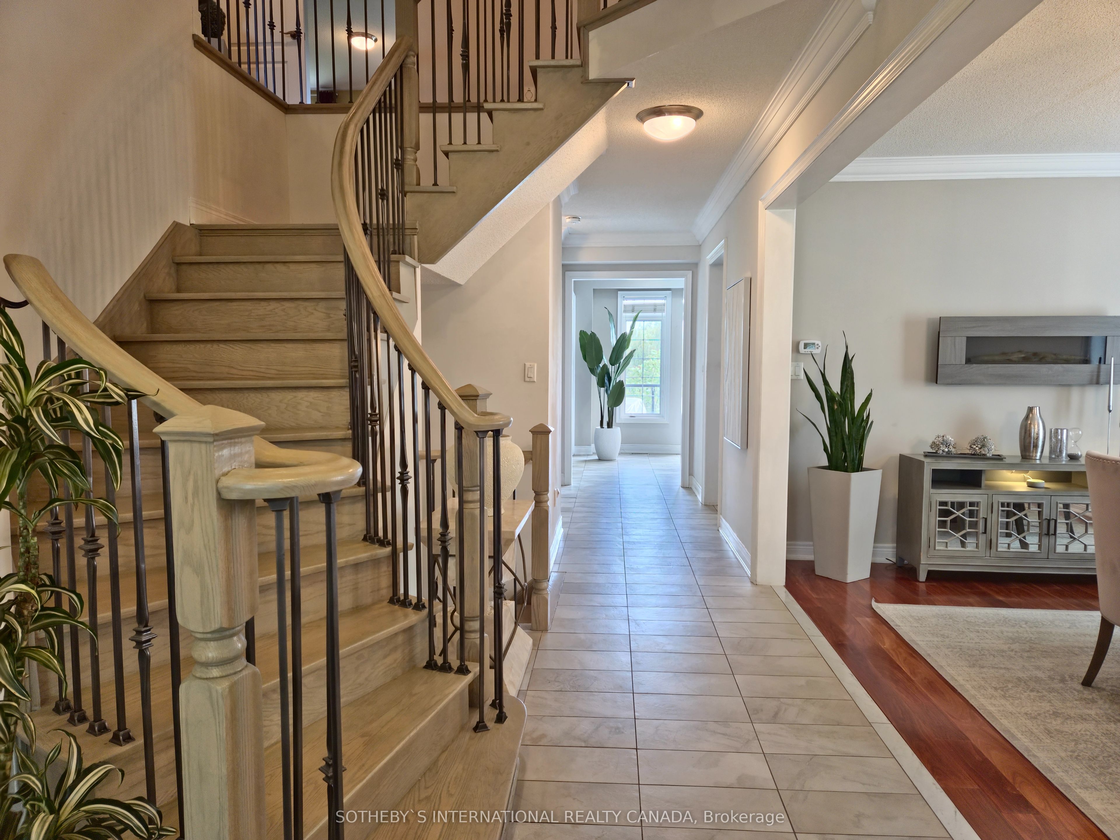 22 Prada Court