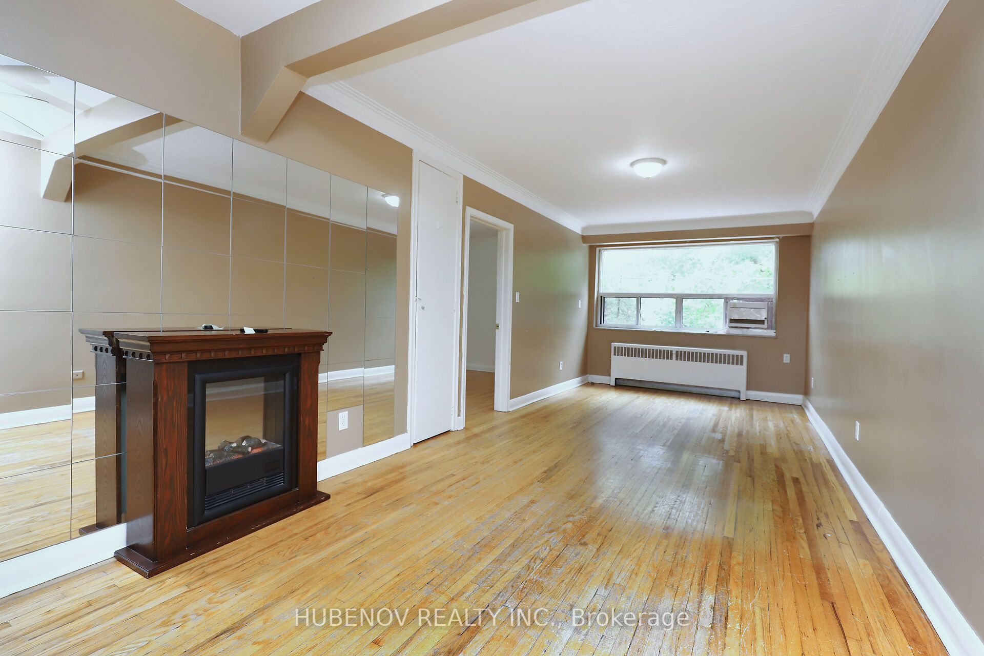 321 Lakeshore Road E