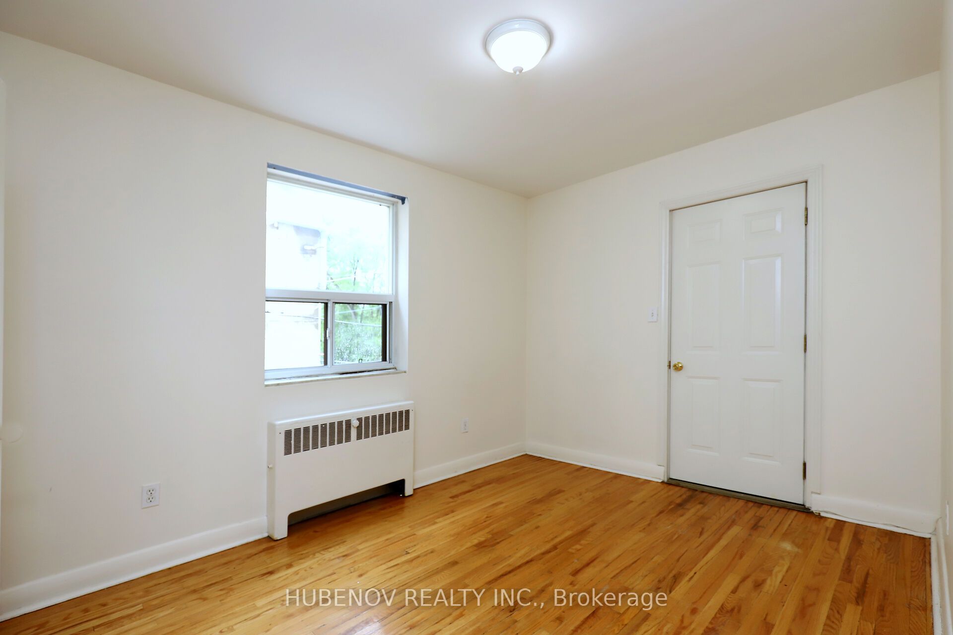 321 Lakeshore Road E