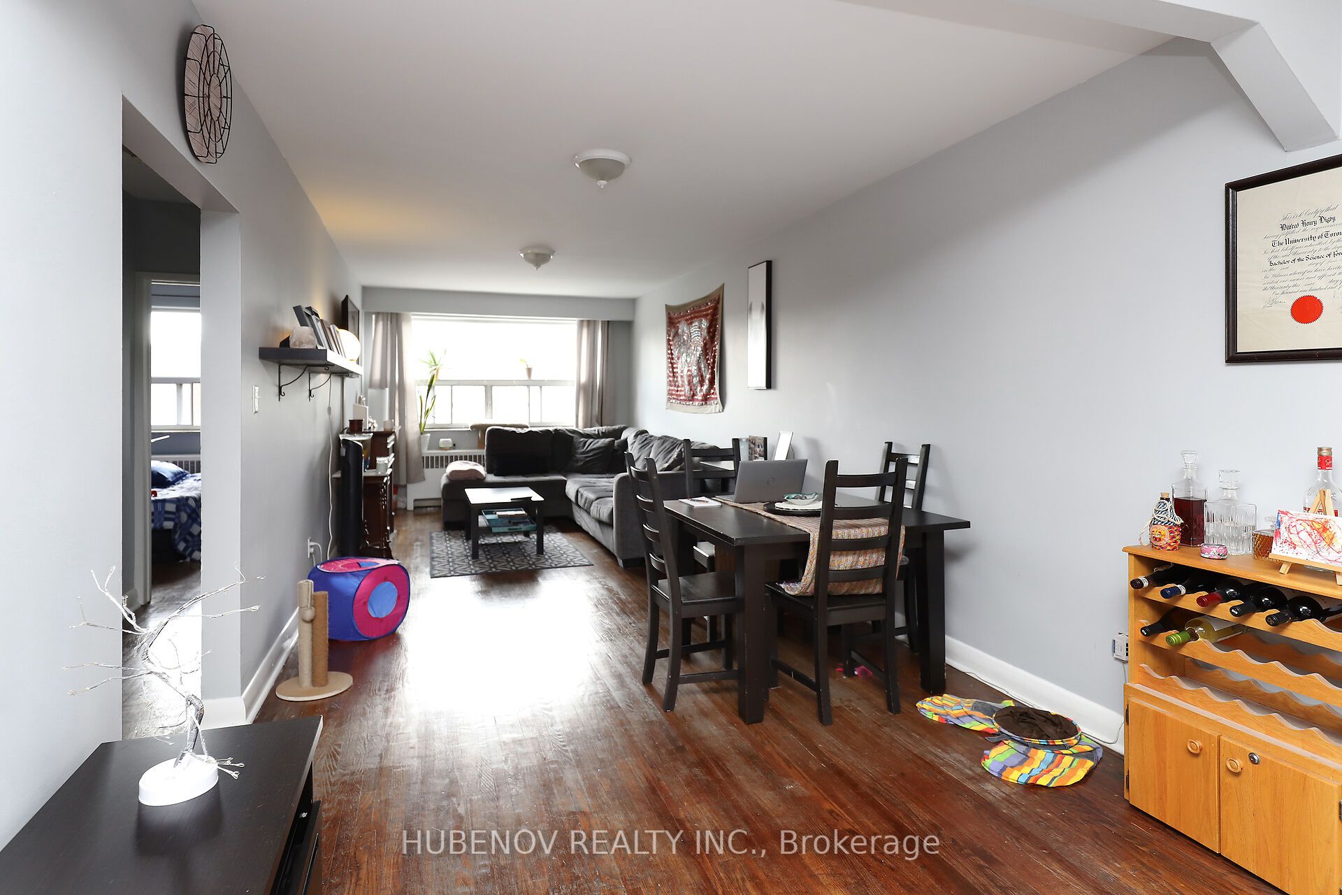 321 Lakeshore Road E