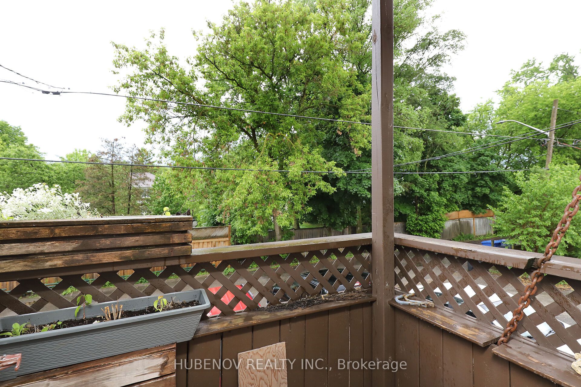 321 Lakeshore Road E