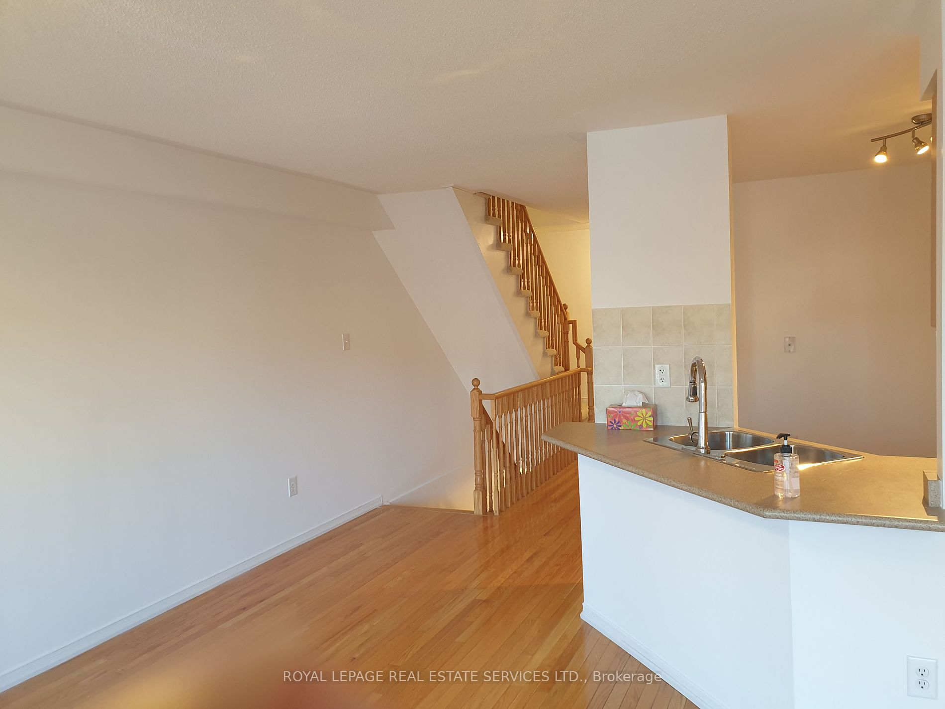 5255 Palmetto Place, #152