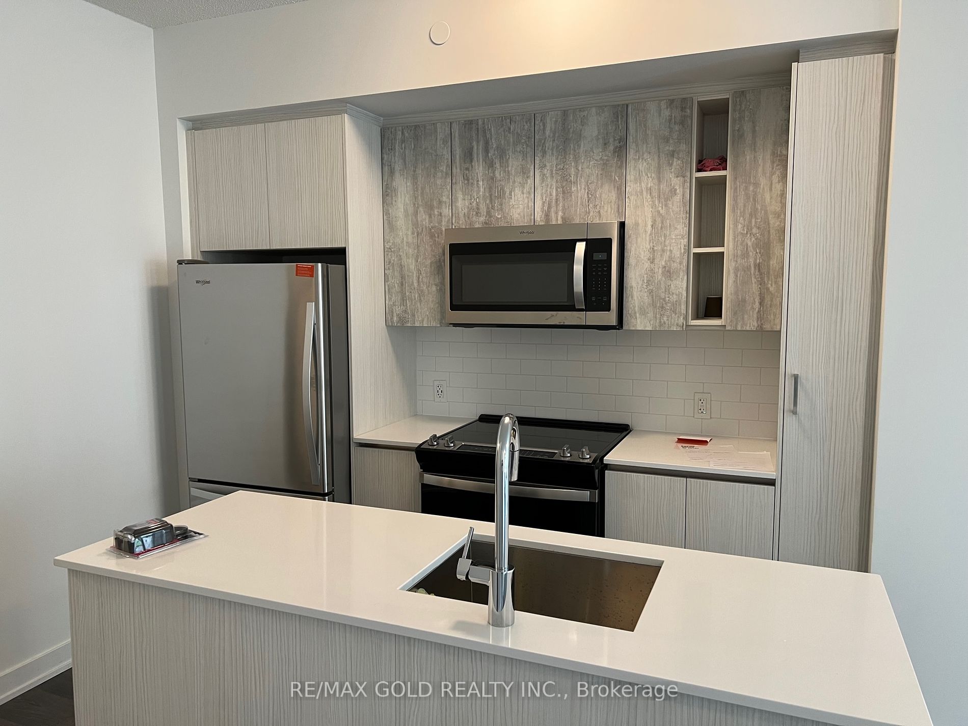 251 Manitoba Street, #109