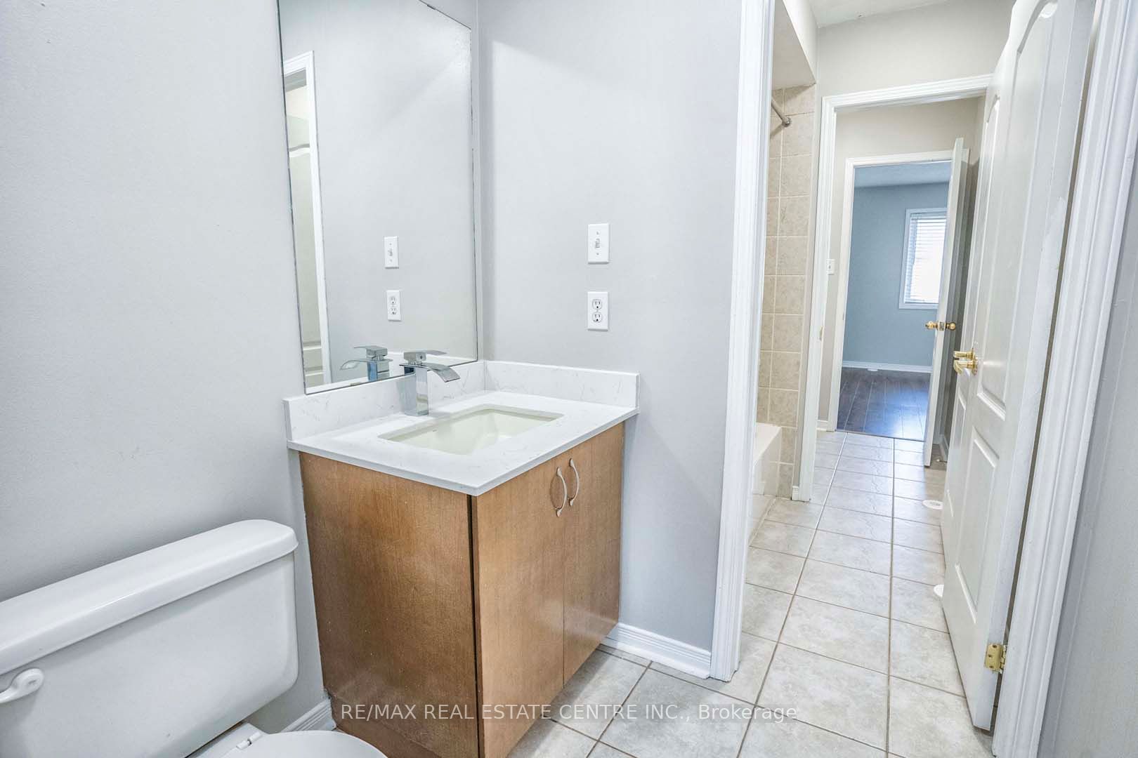 435 Hensall Circle, #176