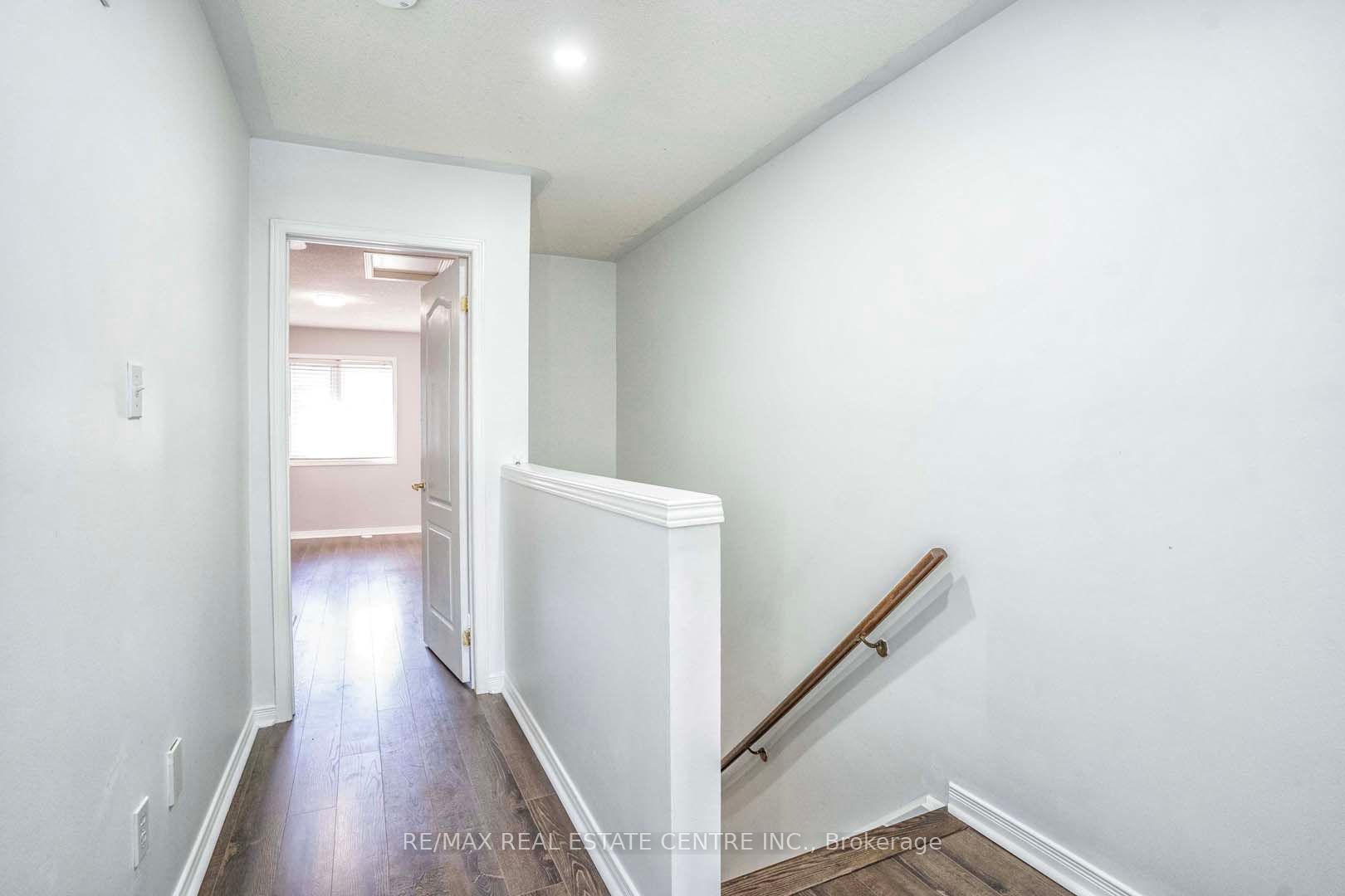 435 Hensall Circle, #176