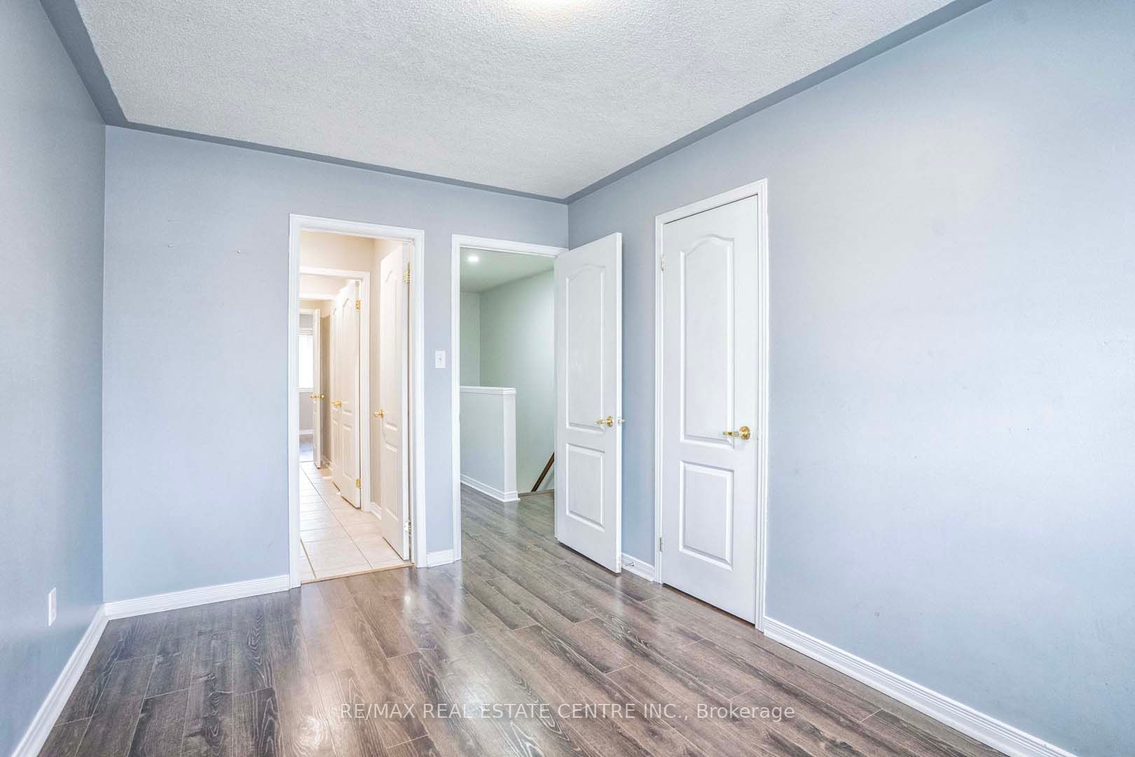 435 Hensall Circle, #176