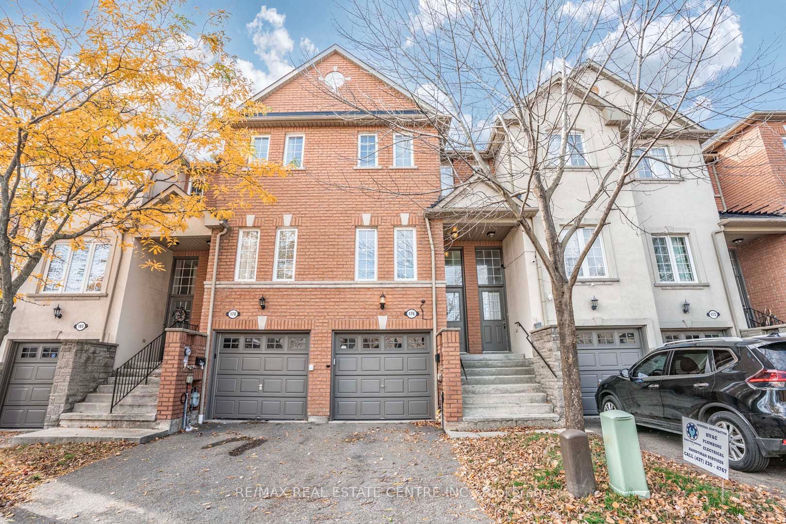 435 Hensall Circle, #176