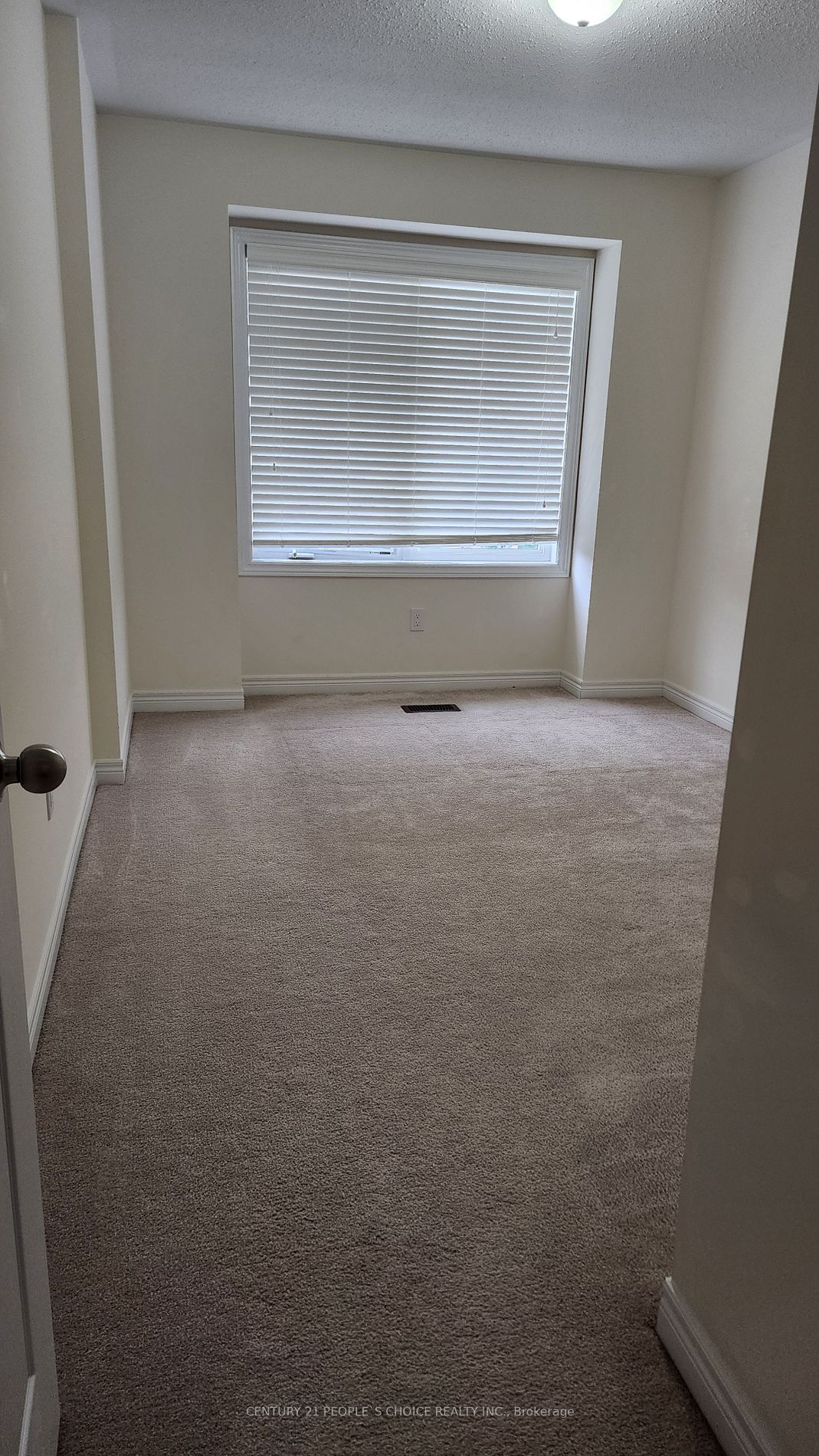 160 Sky Harbour Drive