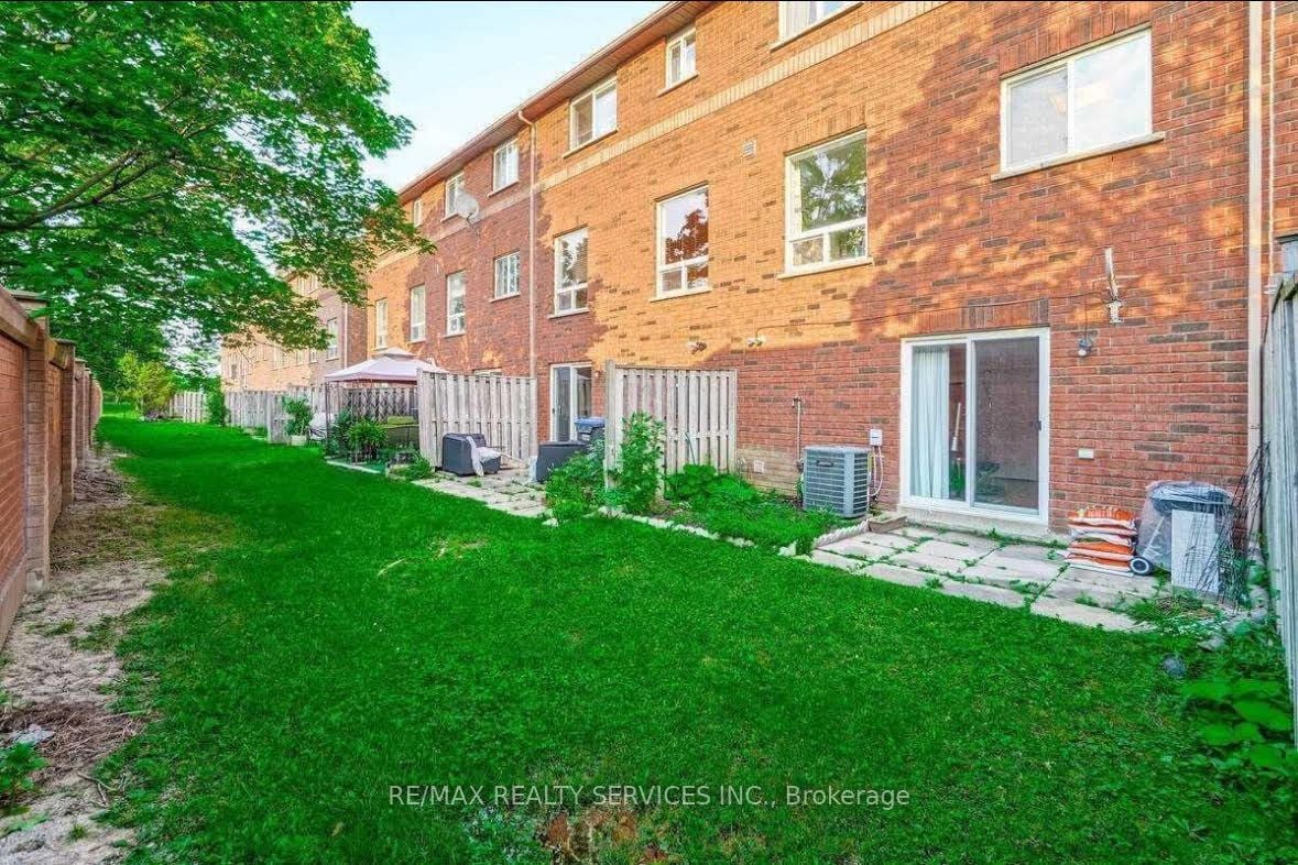 170 Havelock Drive, #21