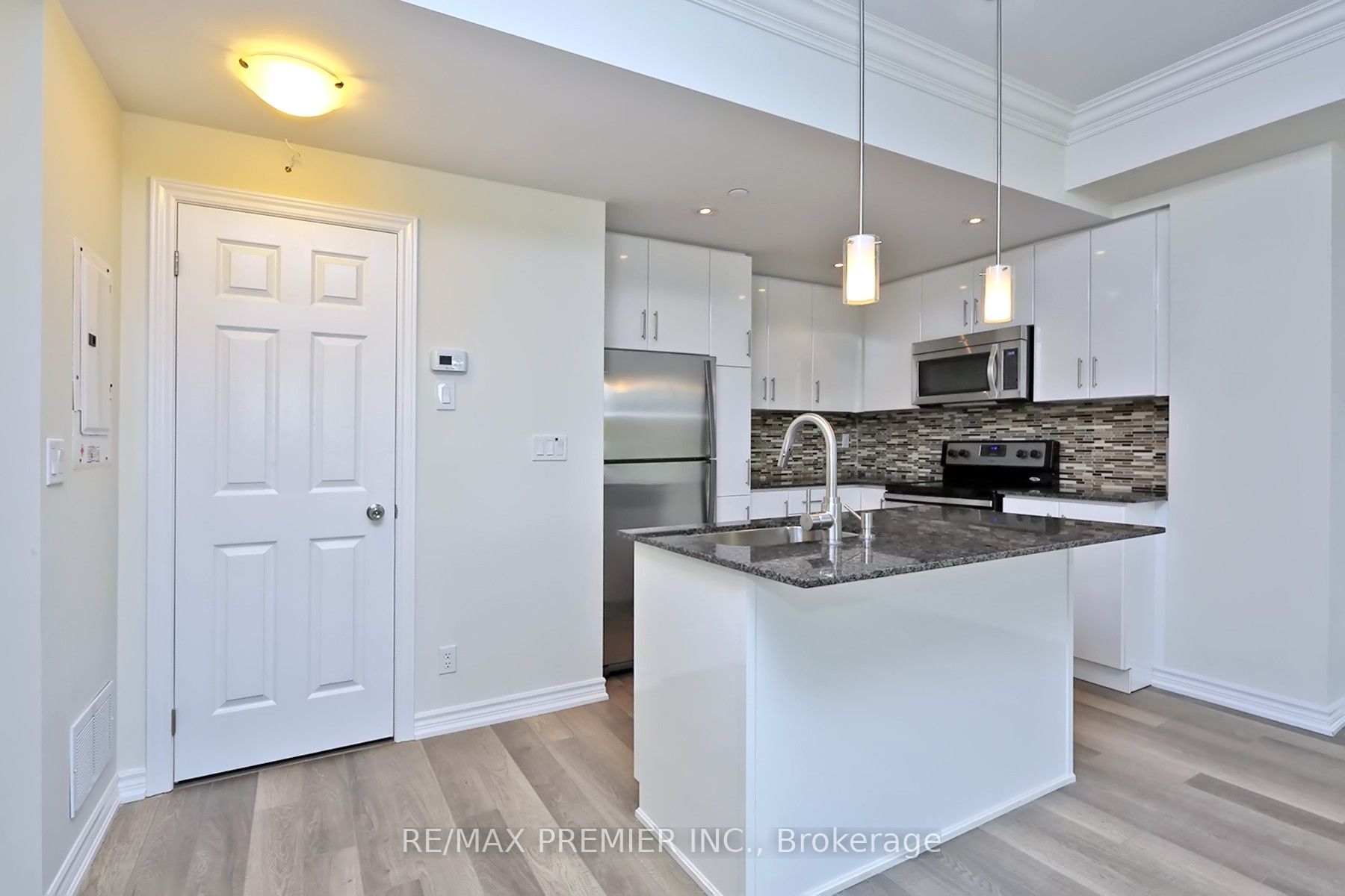 50 Carnation Avenue #147