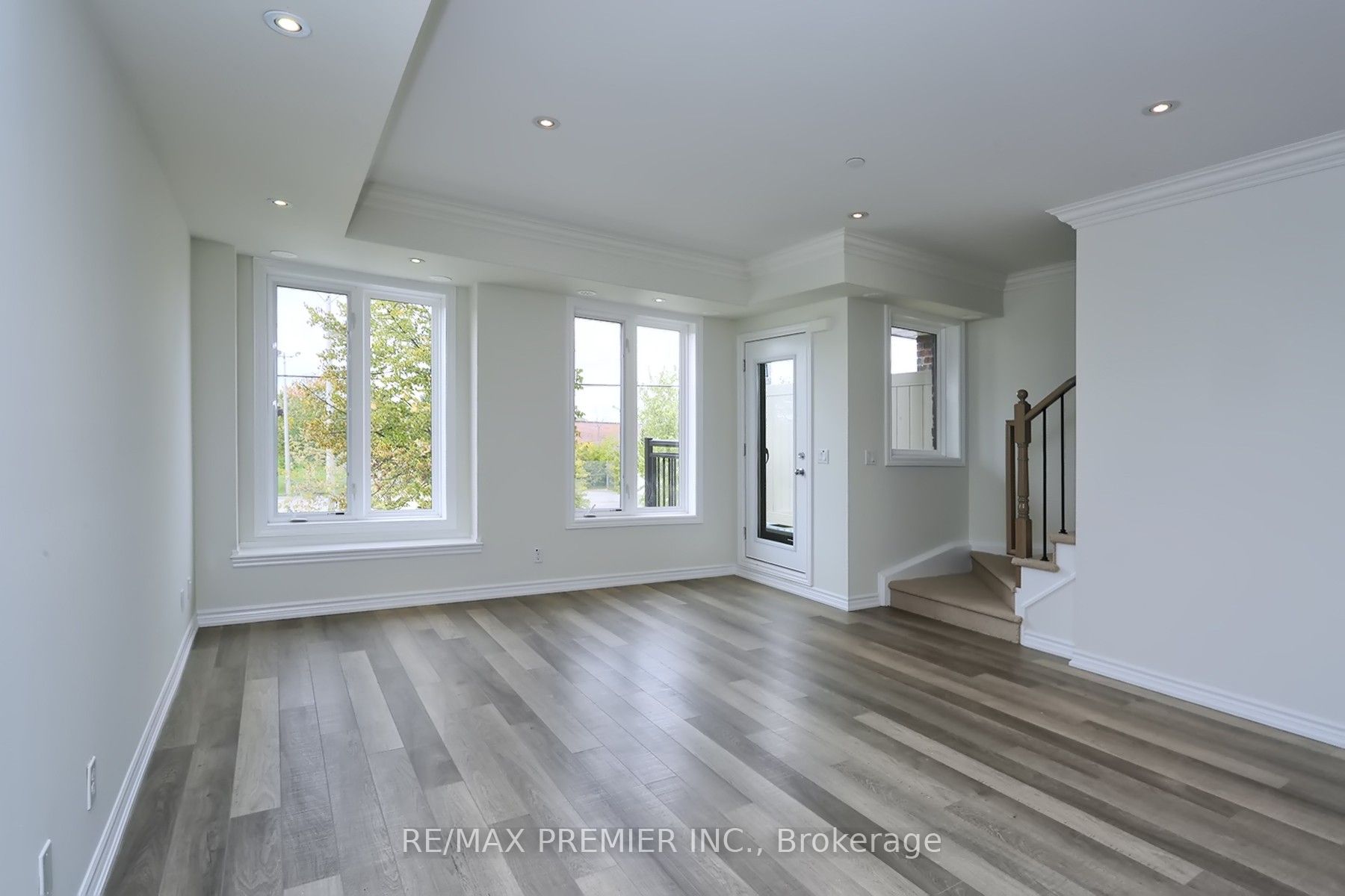 50 Carnation Avenue #147