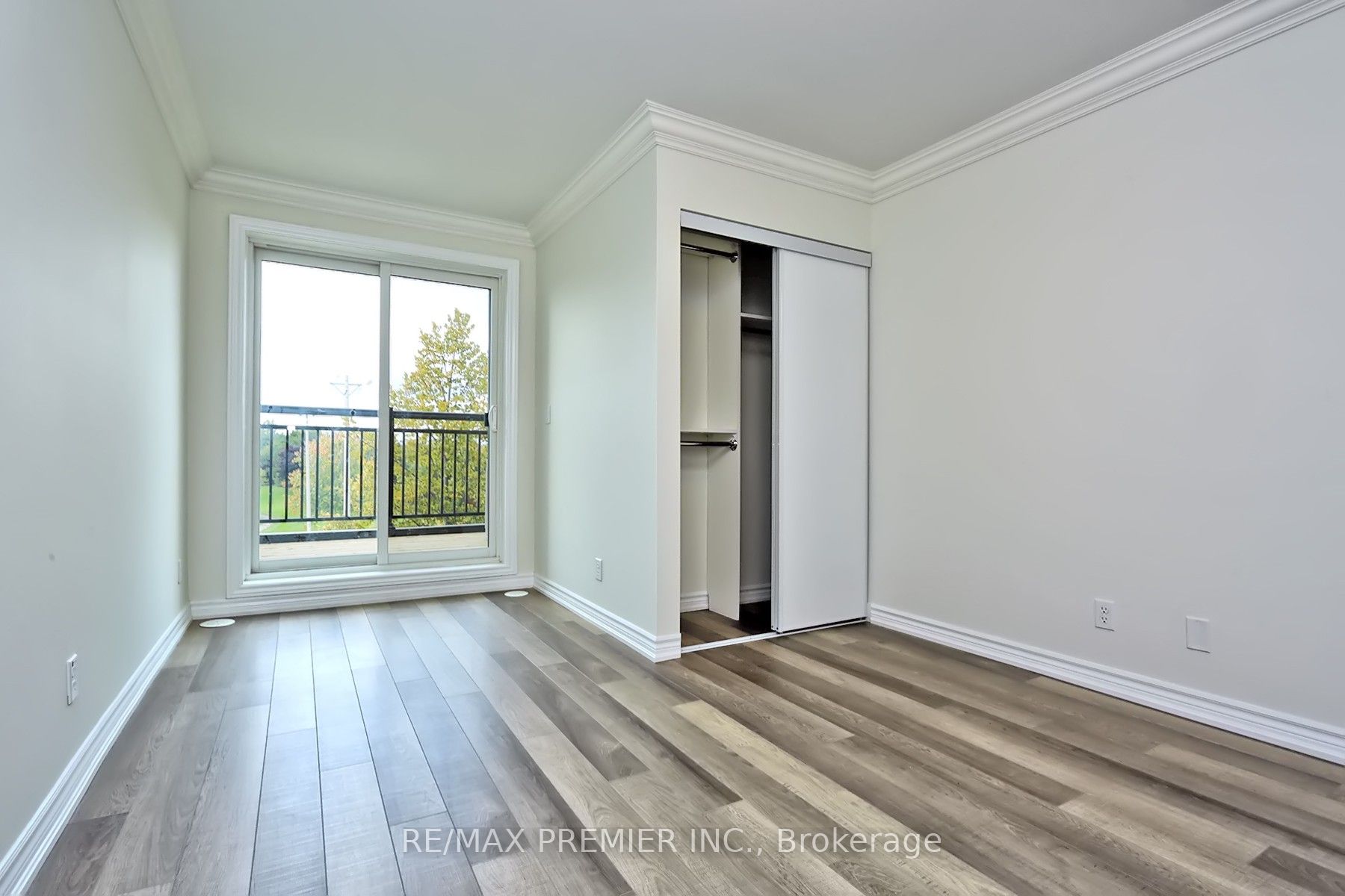50 Carnation Avenue #147