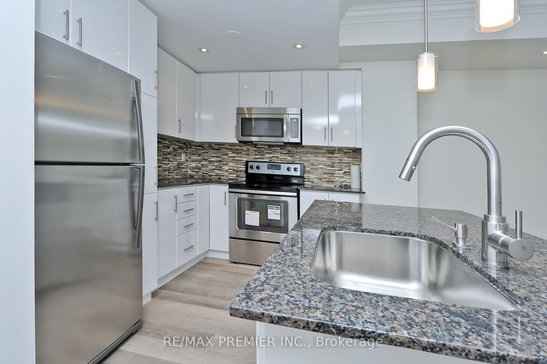 50 Carnation Avenue #147