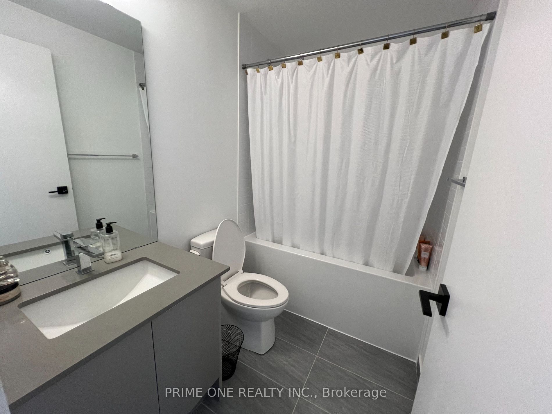 2489 Taunton Road, #614